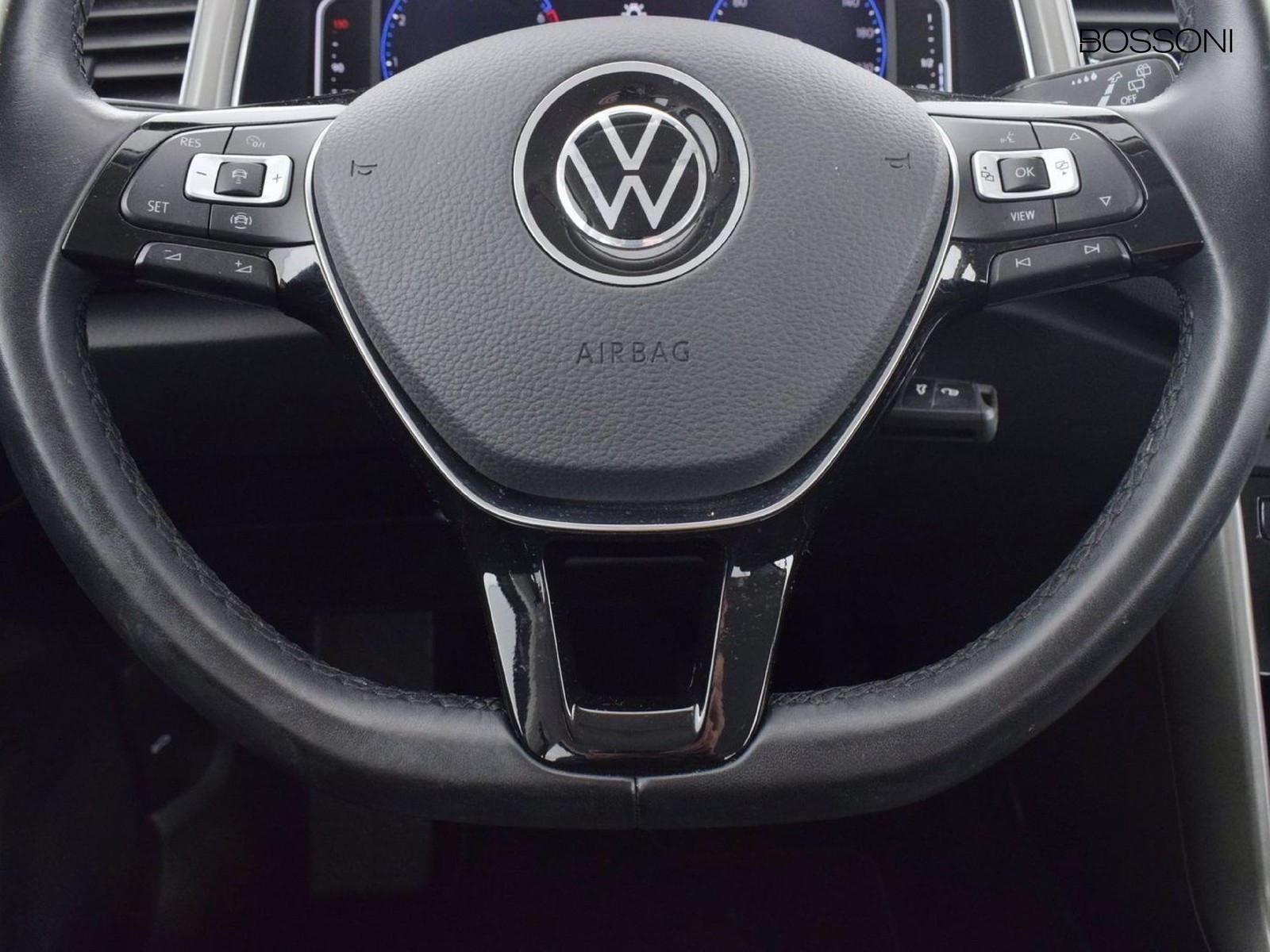 15 - Volkswagen T-Roc 1.0 tsi 110cv style