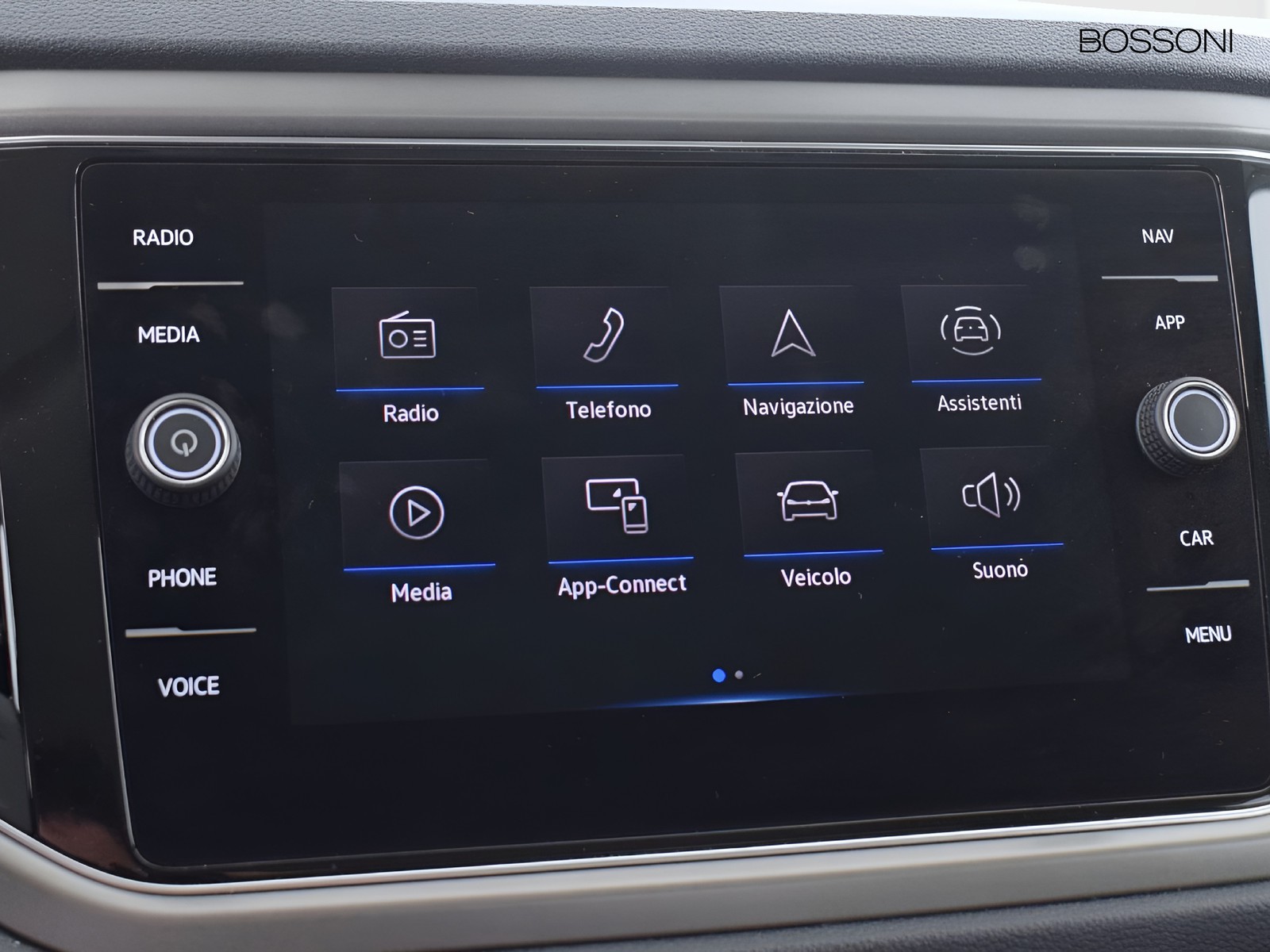 27 - Volkswagen T-Roc 1.0 tsi 110cv style