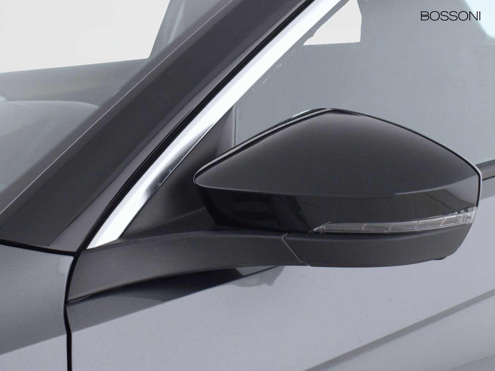 34 - Volkswagen T-Roc 1.0 tsi 110cv style