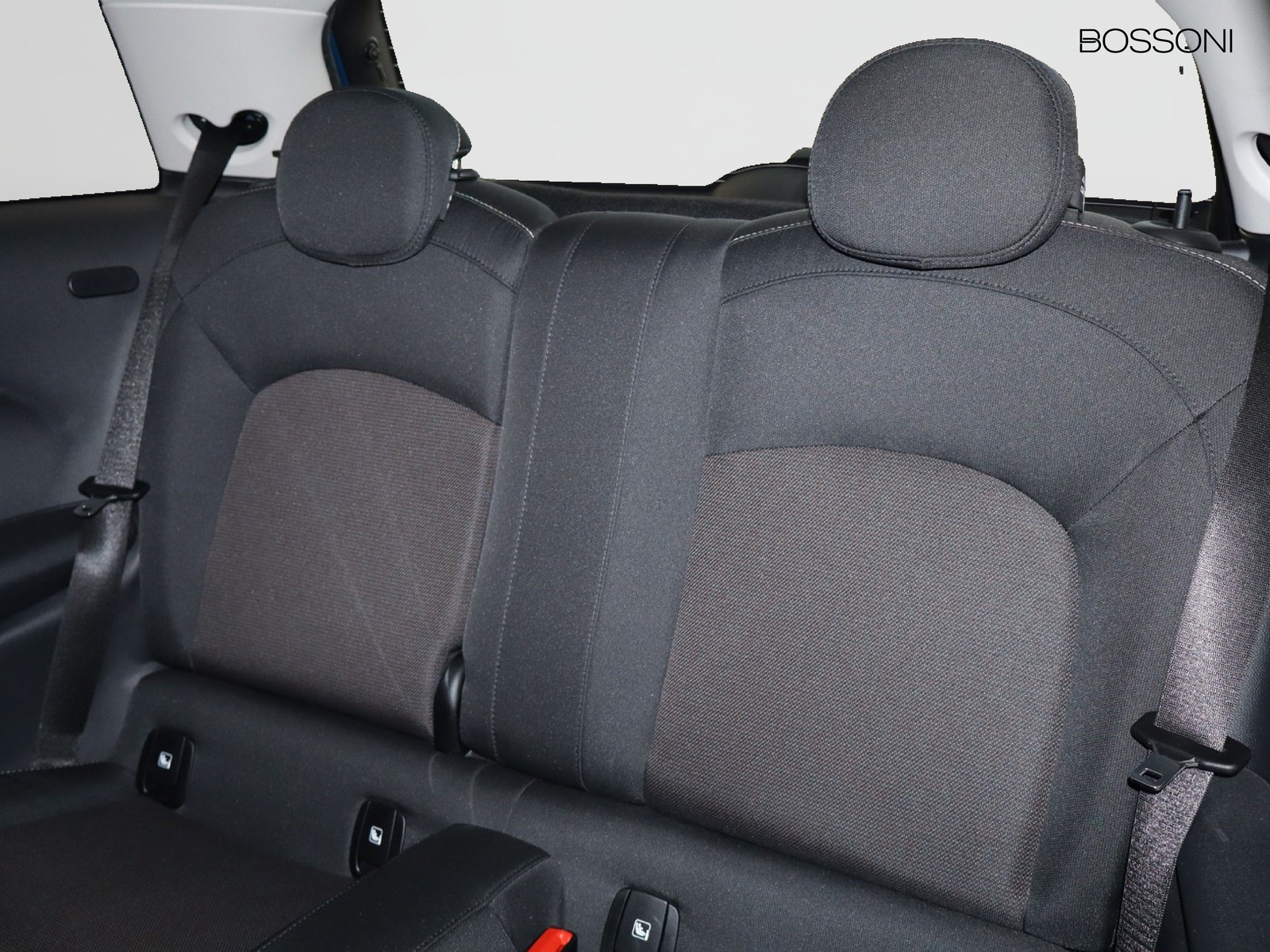 8 - Mini One 3 porte 1.5 twin power turbo 75cv essential