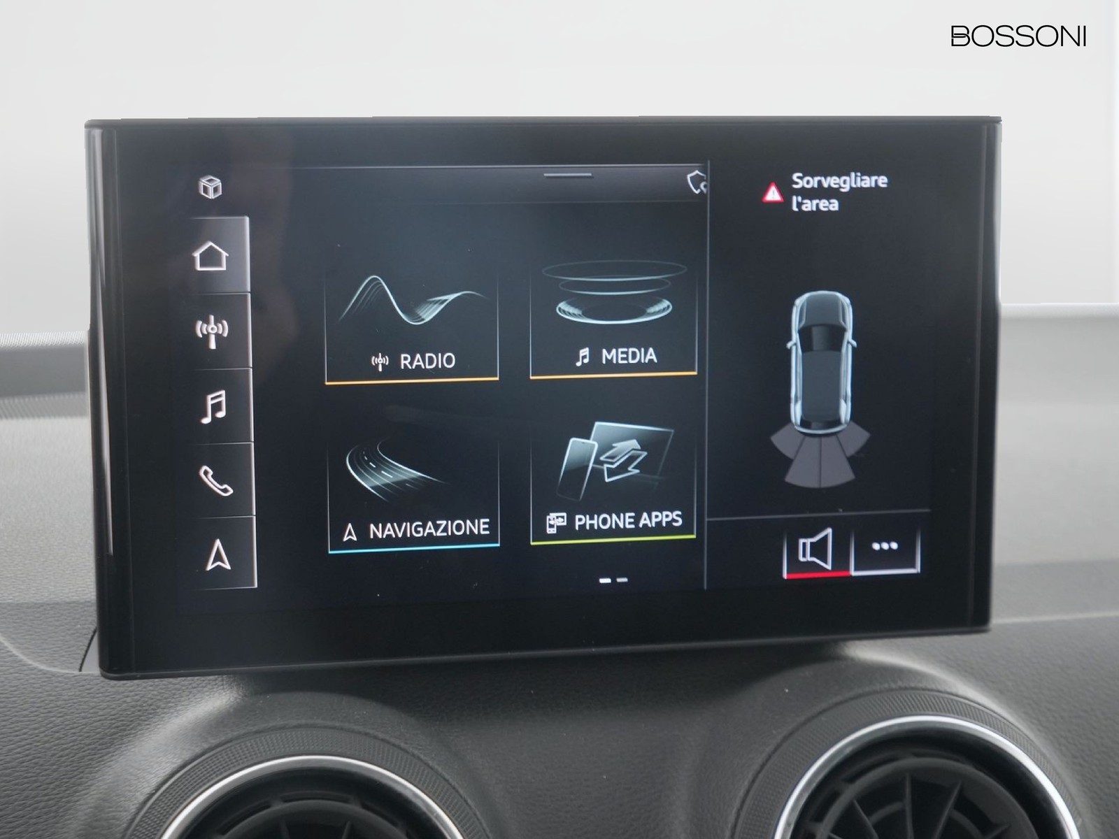 27 - Audi Q2 35 1.5 tfsi carbon edition s tronic