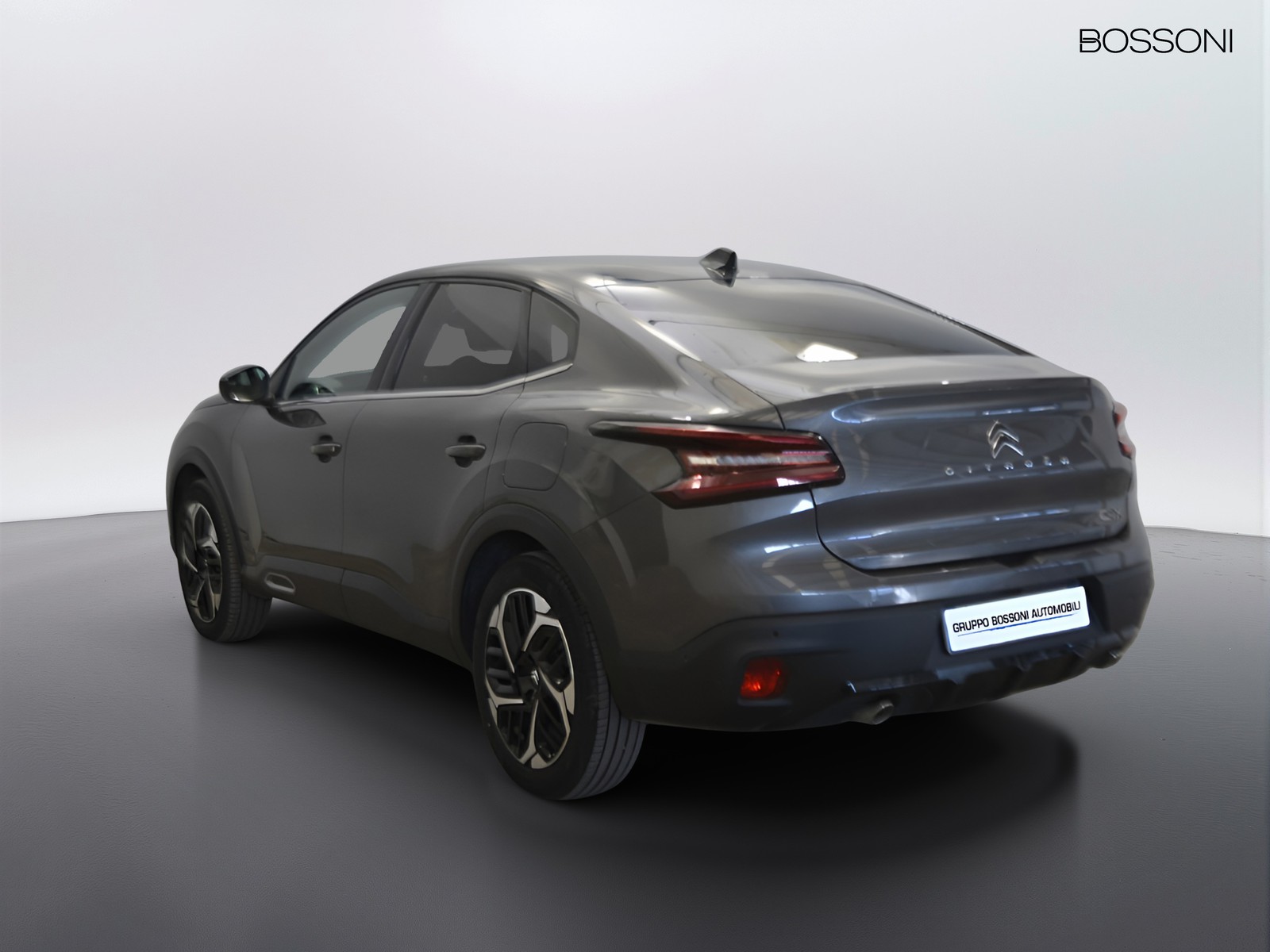 4 - Citroen C4 X 1.2 puretech max eat8 s&s