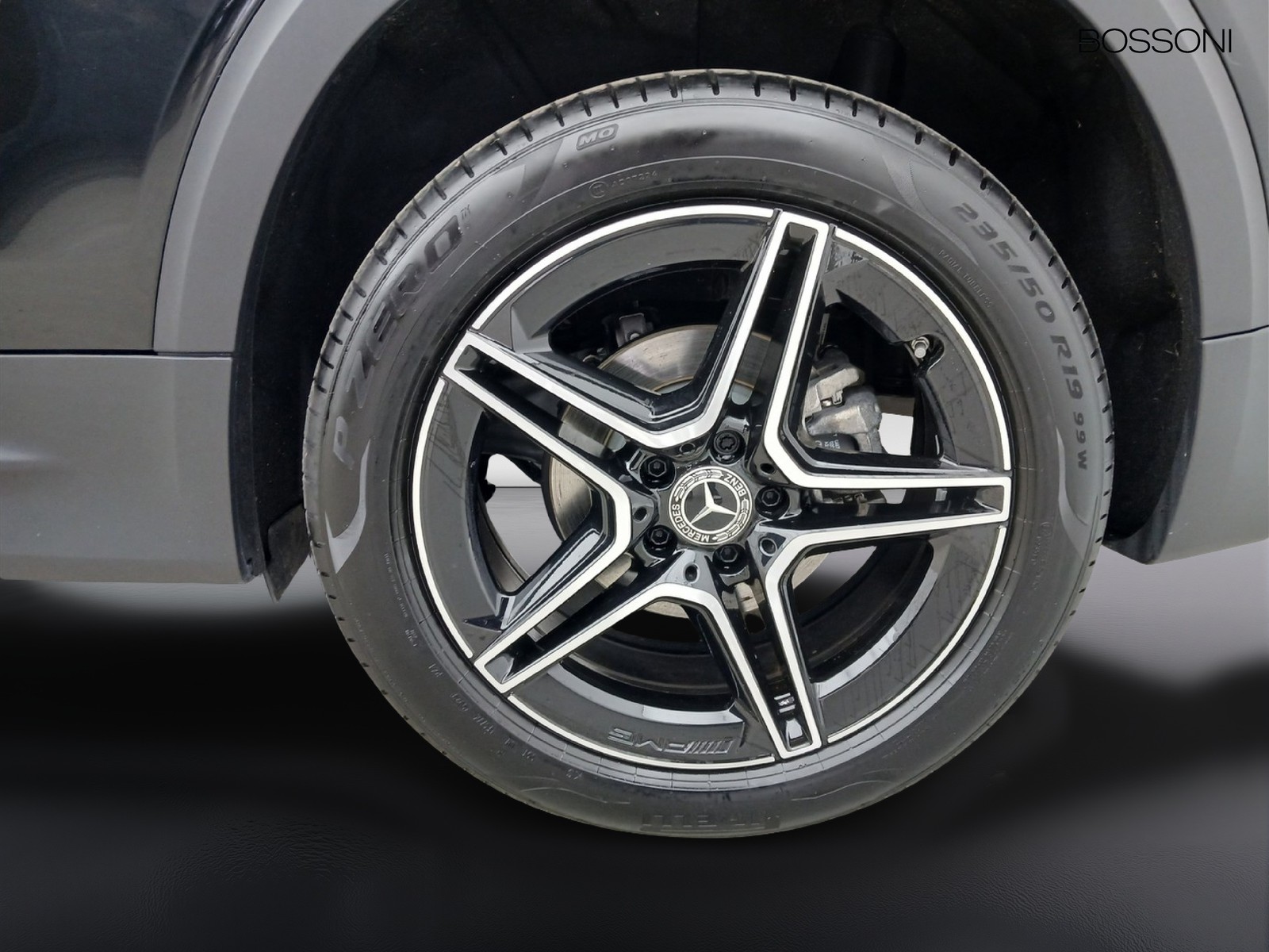 4 - Mercedes GLB 180 amg line advanced plus 7g-dct