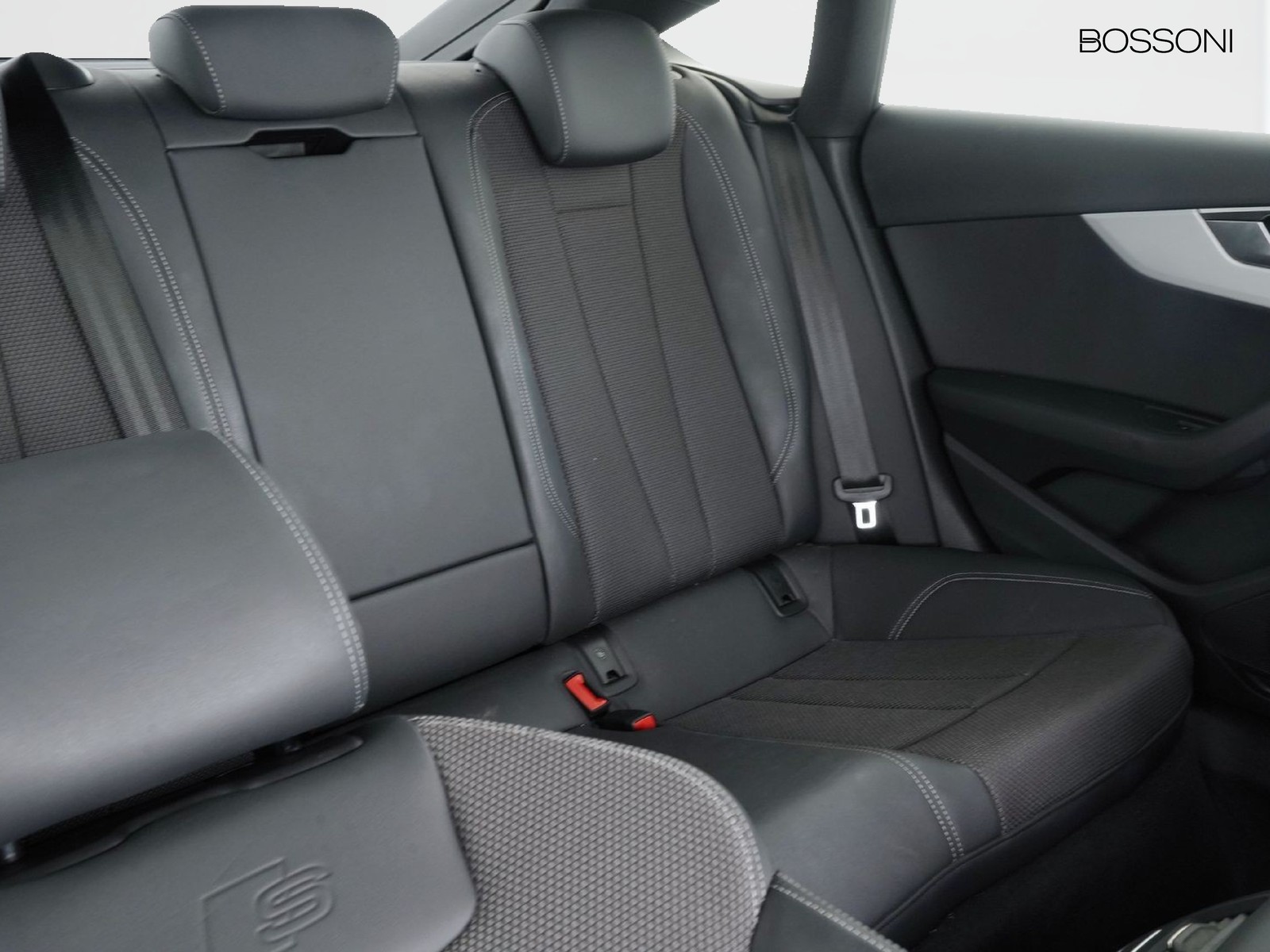 22 - Audi A5 sportback 40 2.0 tdi mhev 204cv s line edition quattro s tronic