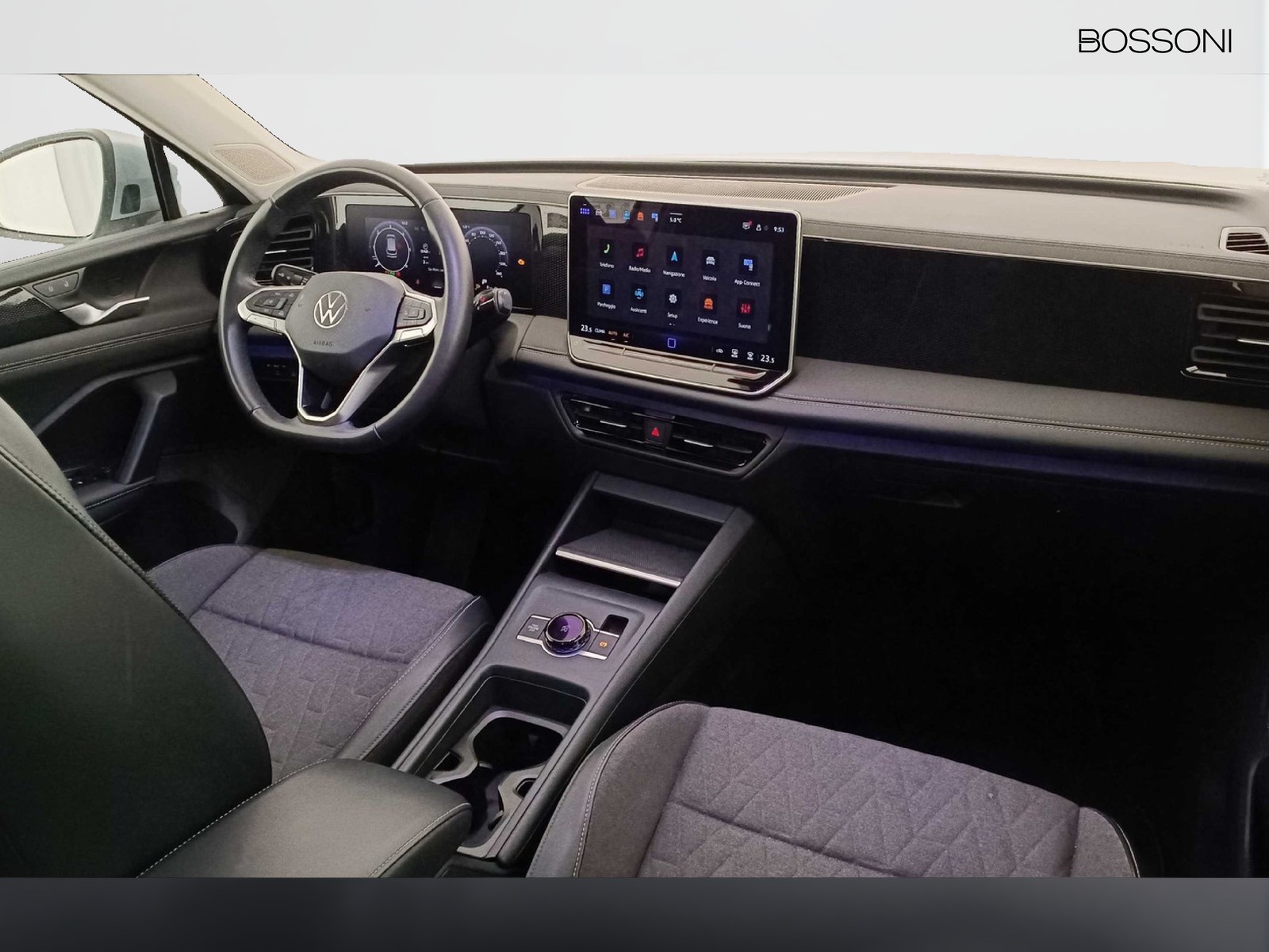6 - Volkswagen Tiguan 2.0 tdi scr 150cv life dsg