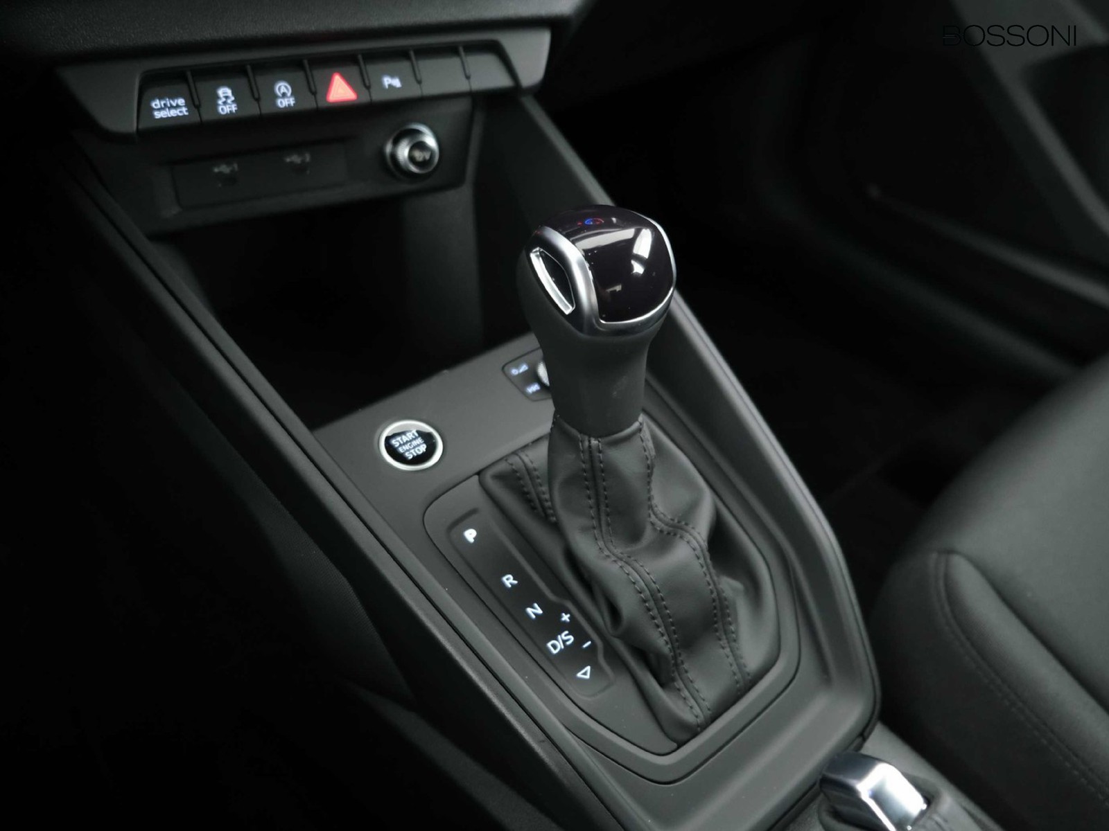 8 - Audi A1 allstreet 30 1.0 tfsi 116cv business s tronic