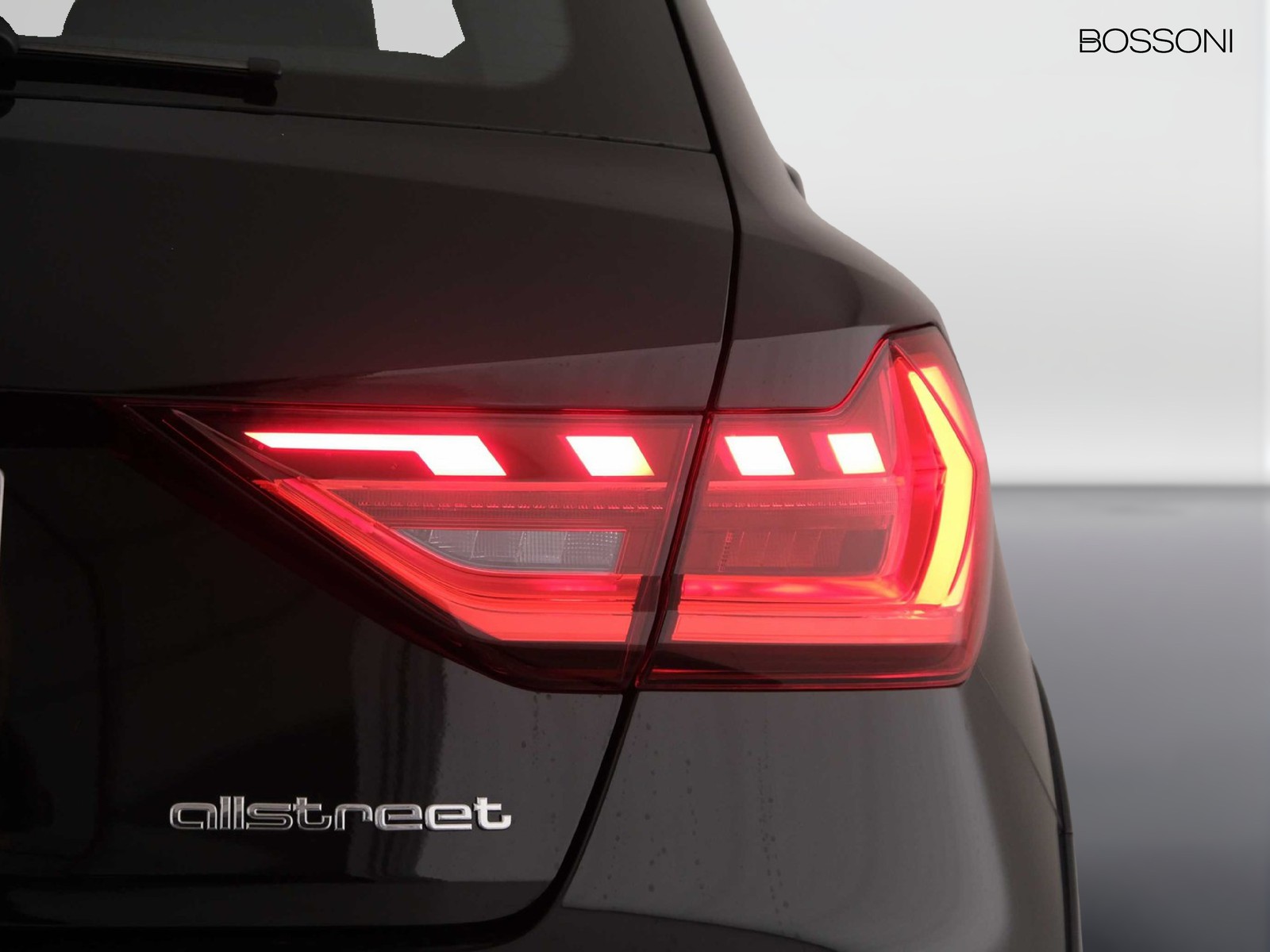 11 - Audi A1 allstreet 30 1.0 tfsi 116cv business s tronic