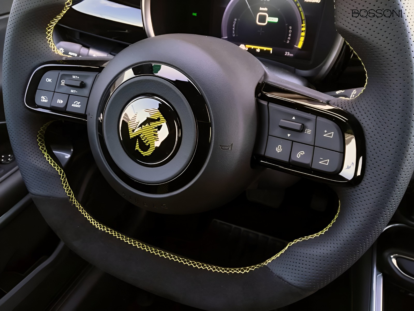 14 - Abarth 600e 54kwh turismo