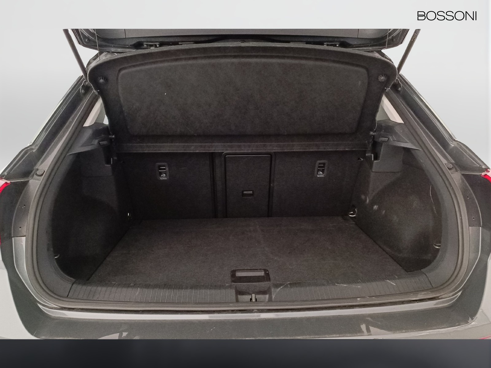 10 - Volkswagen T-Roc 2.0 tdi scr 115cv life