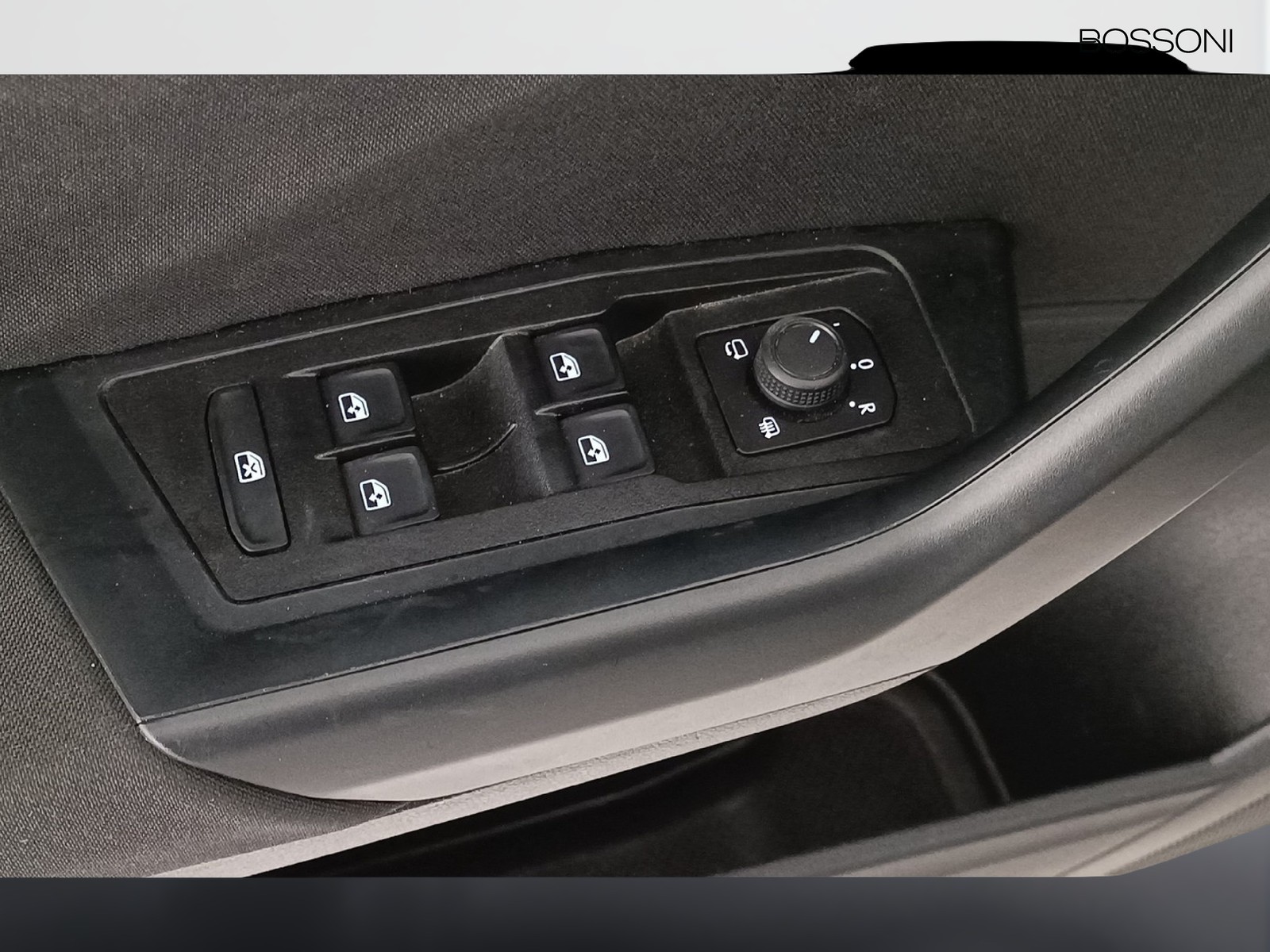 23 - Volkswagen T-Roc 2.0 tdi scr 115cv life