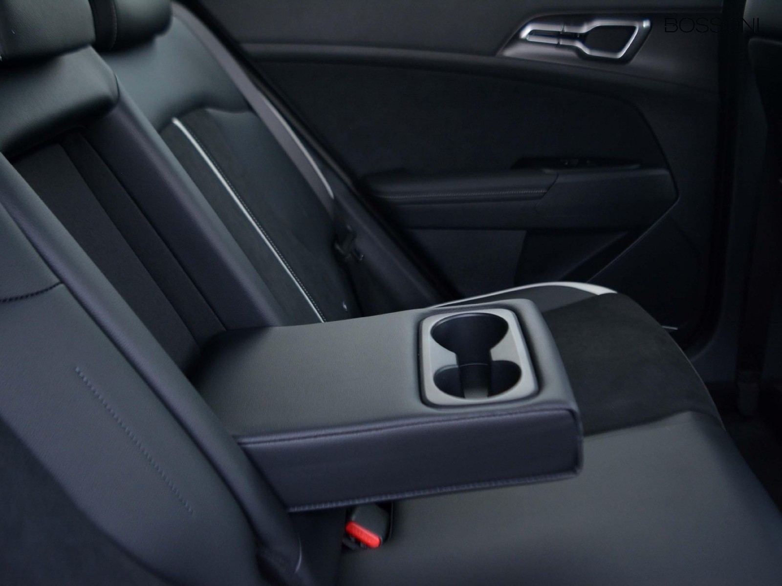 6 - Kia Sportage 1.6 crdi mhev gt-line sunroof pack dct7