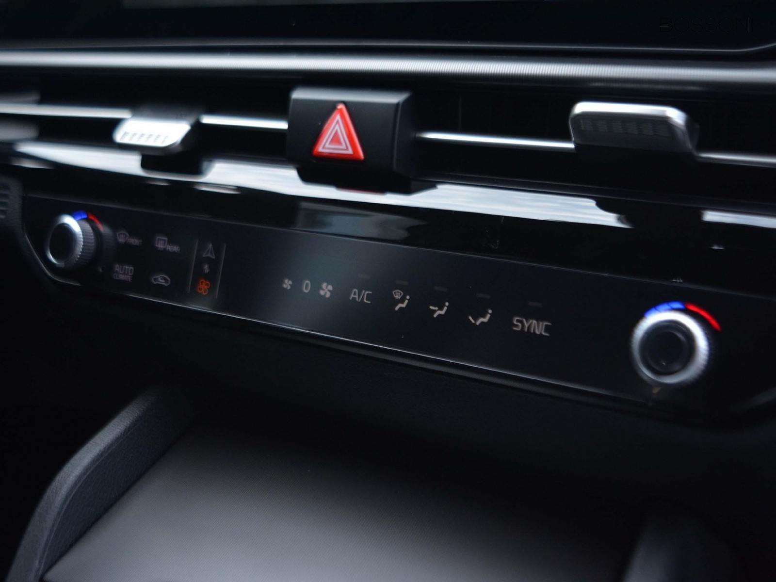 11 - Kia Sportage 1.6 crdi mhev gt-line sunroof pack dct7