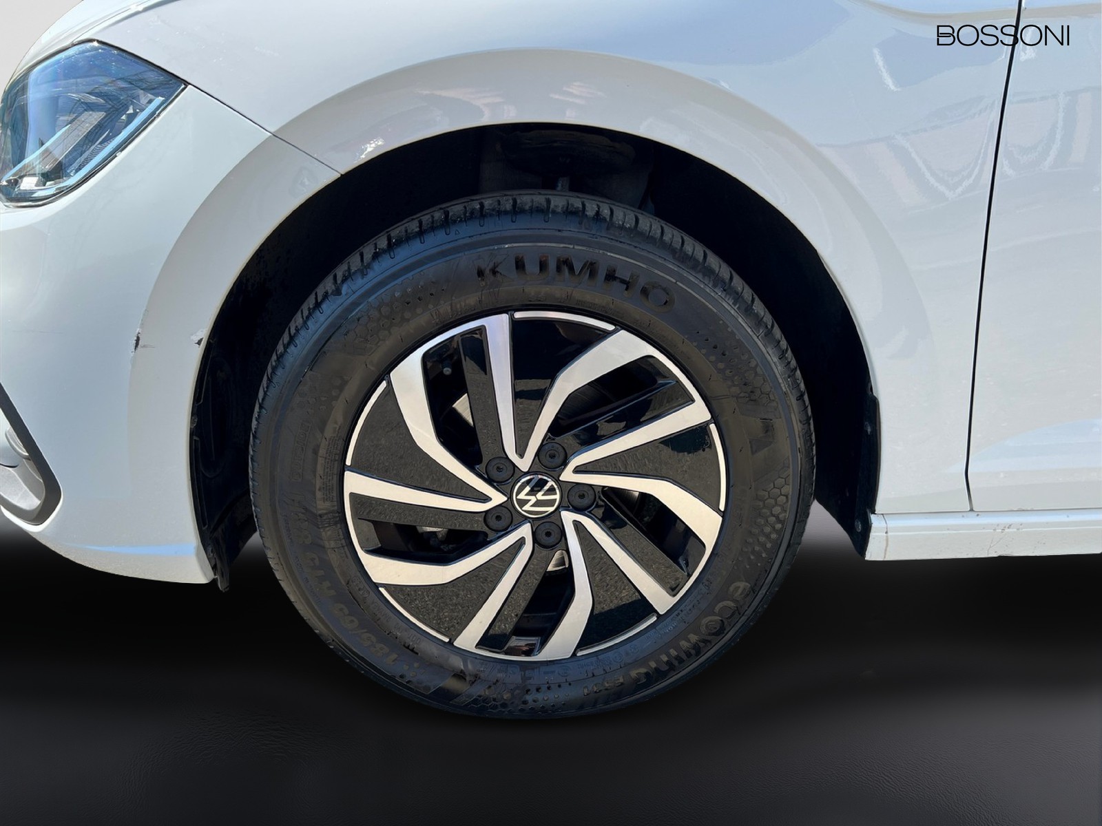 5 - Volkswagen Polo 1.0 tsi 95cv life dsg