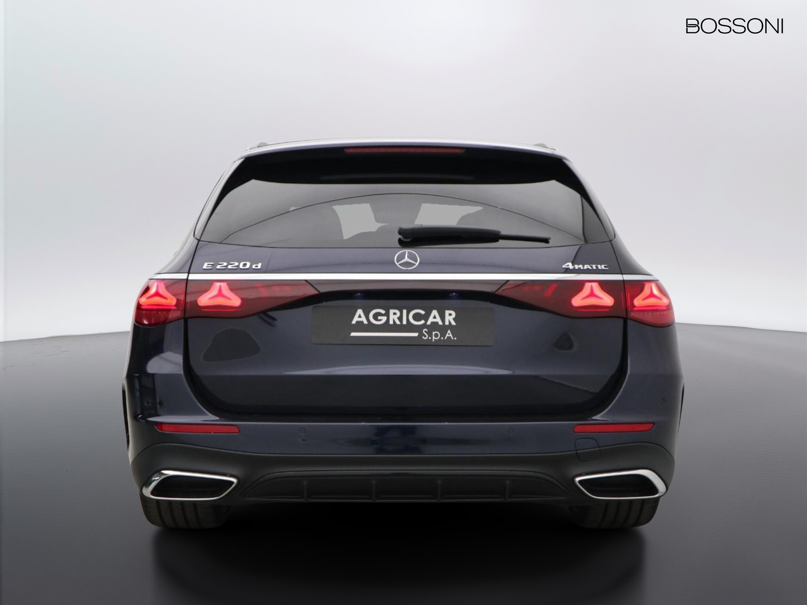 6 - Mercedes Classe E station wagon 220 d amg line premium 4matic 9g-tronic