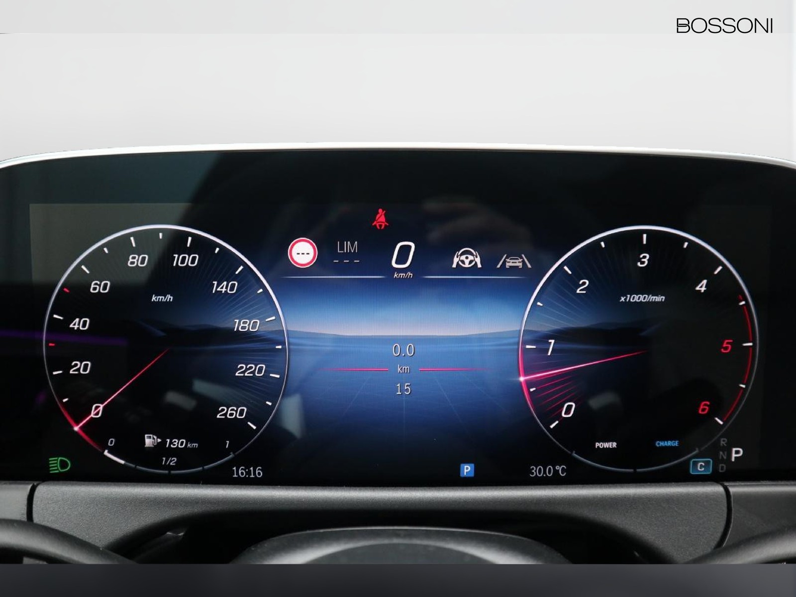 9 - Mercedes Classe E station wagon 220 d amg line premium 4matic 9g-tronic