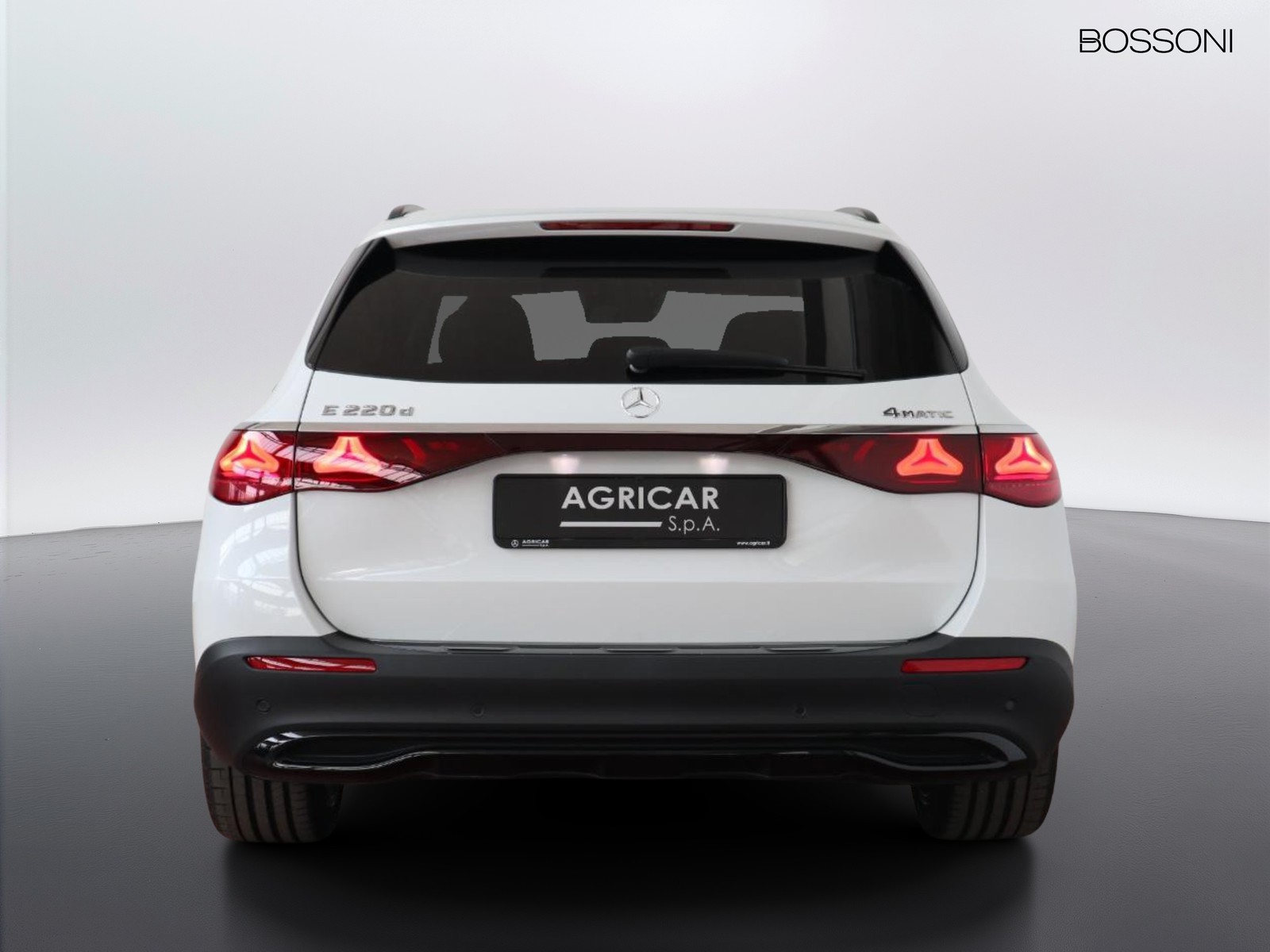 6 - Mercedes Classe E station wagon all-terrain 220 d premium 4matic 9g-tronic