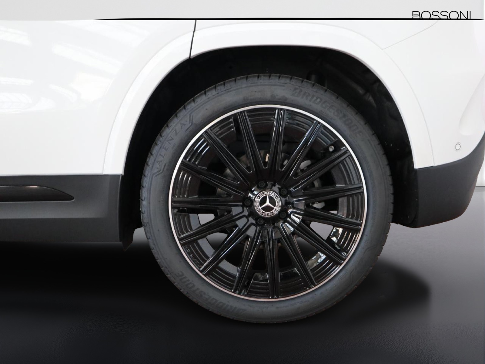 4 - Mercedes GLA 200 d amg line premium 4matic 8g-dct