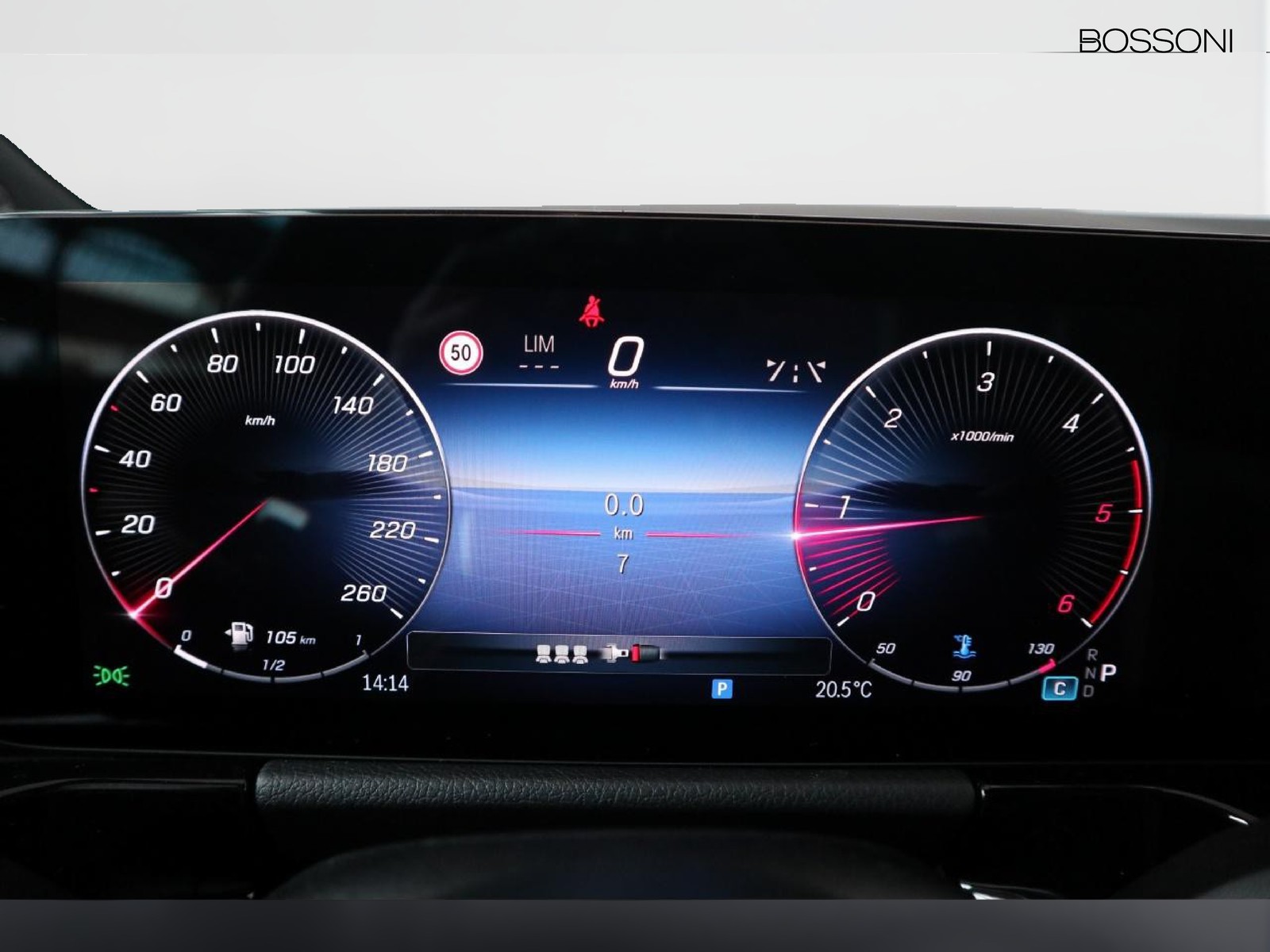 9 - Mercedes GLA 200 d amg line premium 4matic 8g-dct