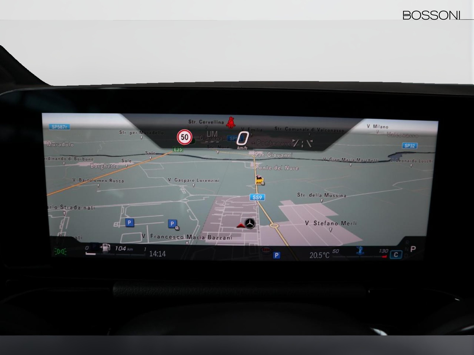 16 - Mercedes GLA 200 d amg line premium 4matic 8g-dct