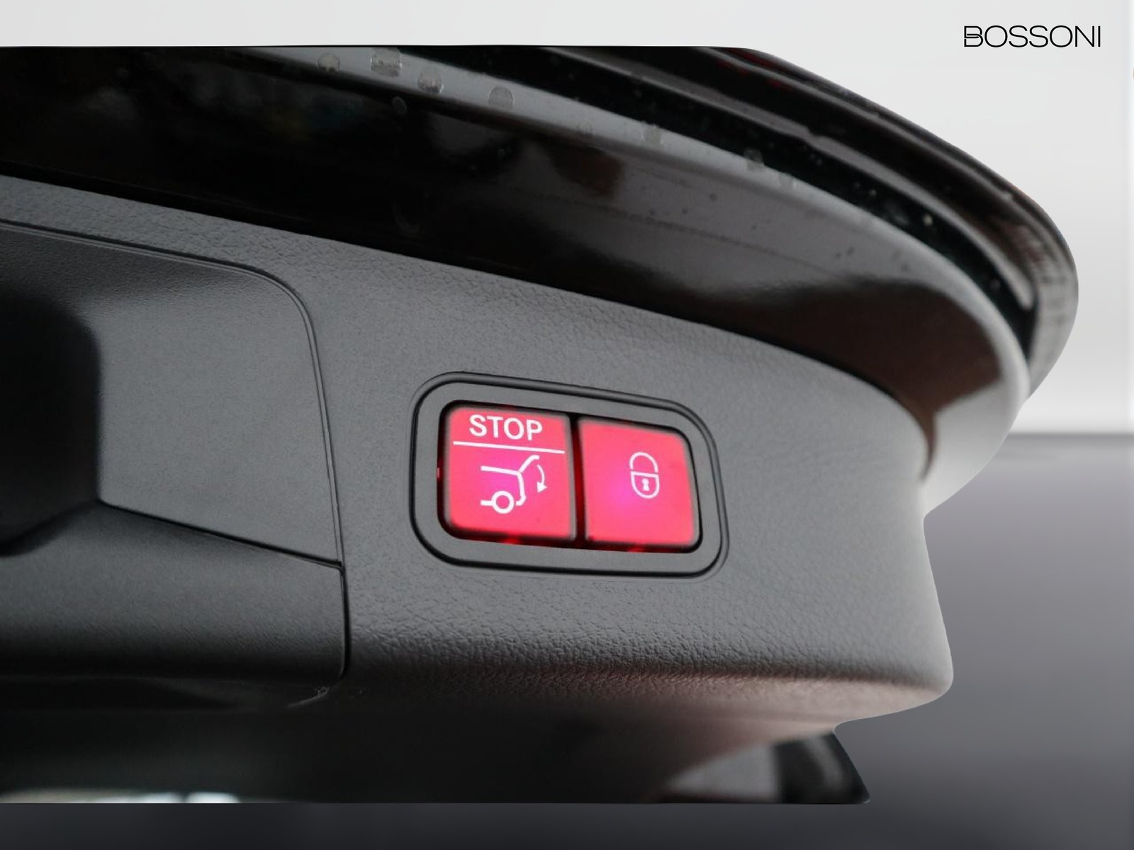 18 - Mercedes GLA 200 d amg line premium 4matic 8g-dct