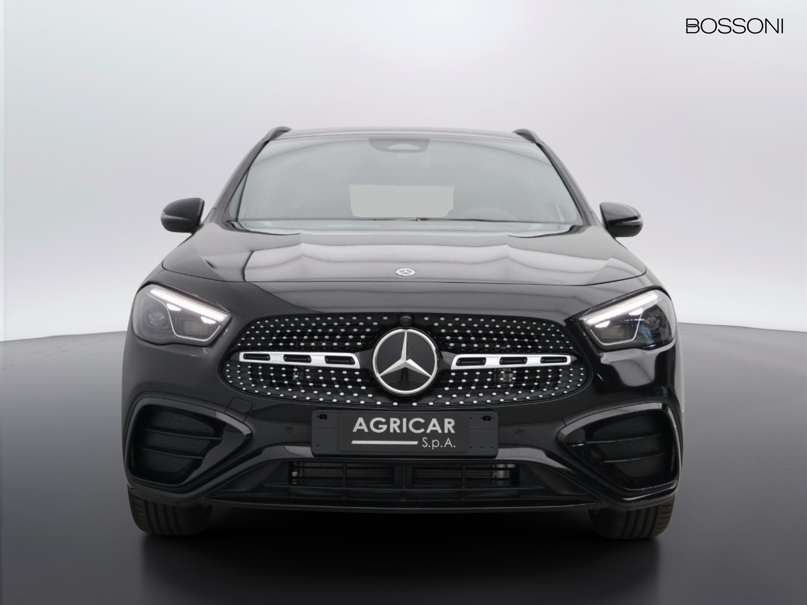 2 - Mercedes GLA 200 d amg line premium 4matic 8g-dct