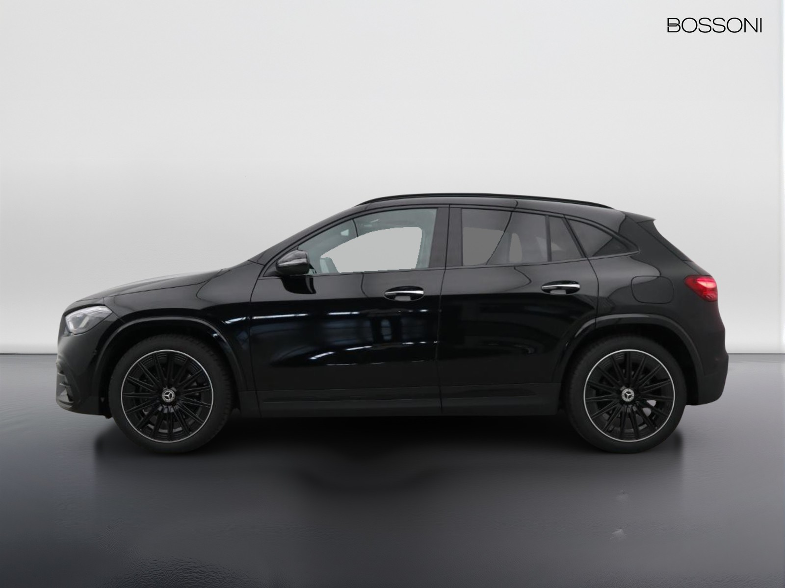 3 - Mercedes GLA 200 d amg line premium 4matic 8g-dct