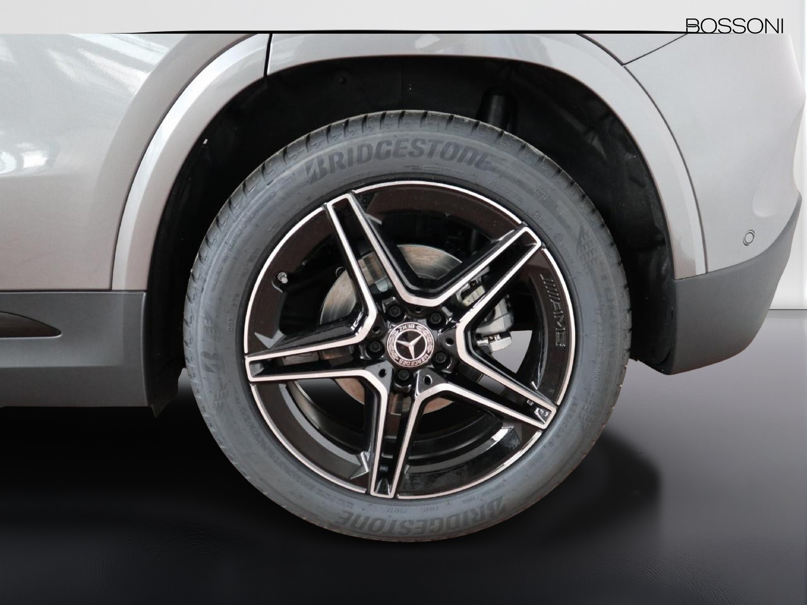4 - Mercedes GLA 180 d amg line advanced plus 8g-dct
