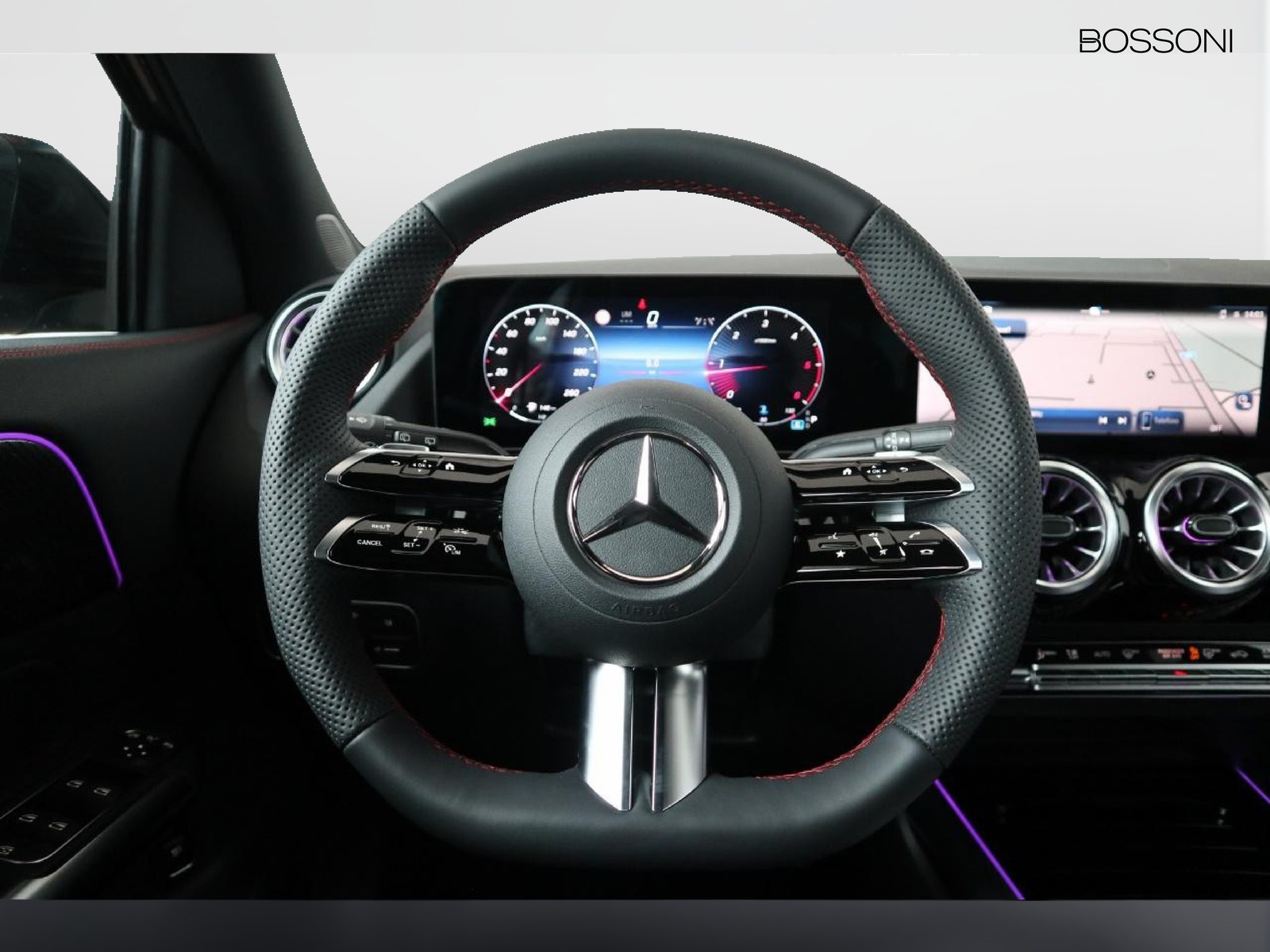 17 - Mercedes GLA 180 d amg line advanced plus 8g-dct
