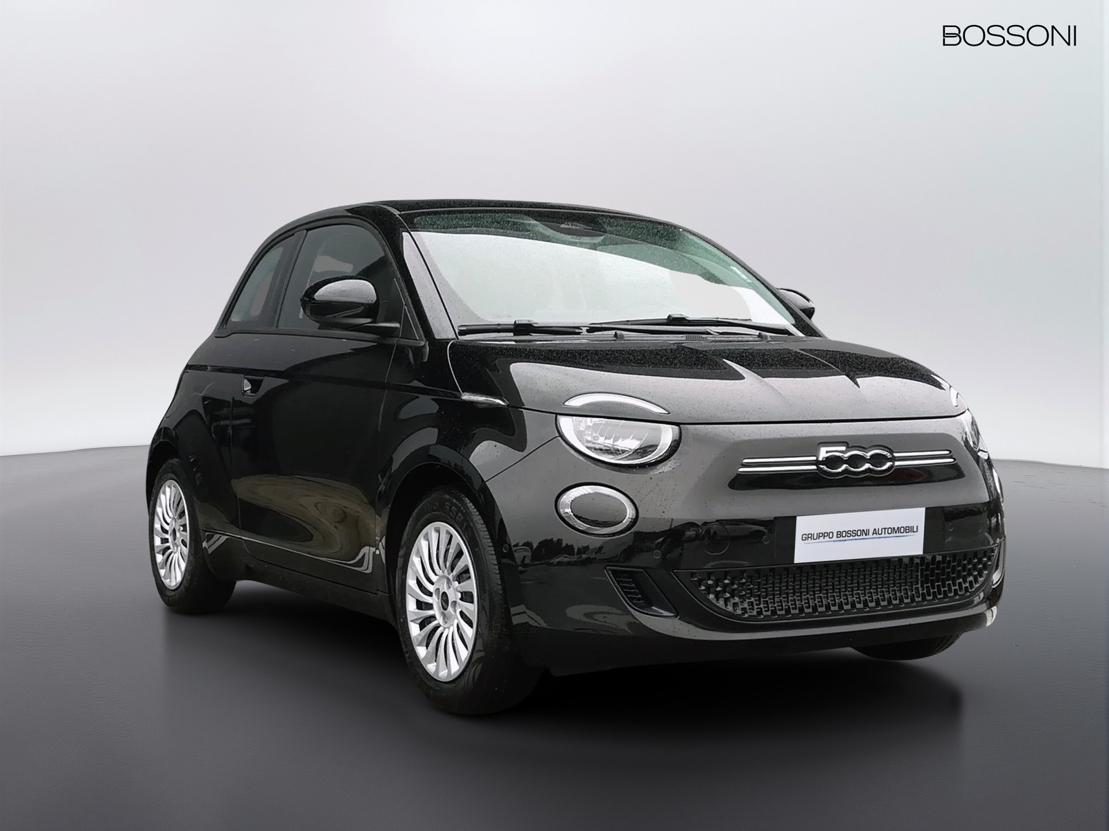 3 - Fiat 500 500e 42 kwh entry pack tech