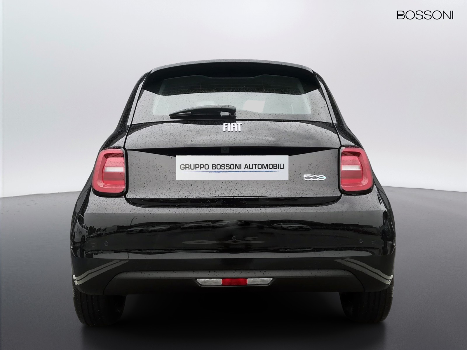 5 - Fiat 500 500e 42 kwh entry pack tech