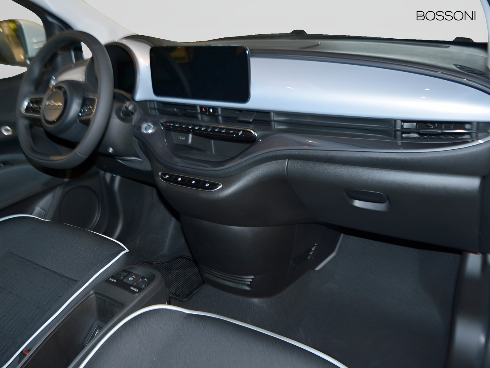 8 - Fiat 500 500e 42 kwh entry pack tech