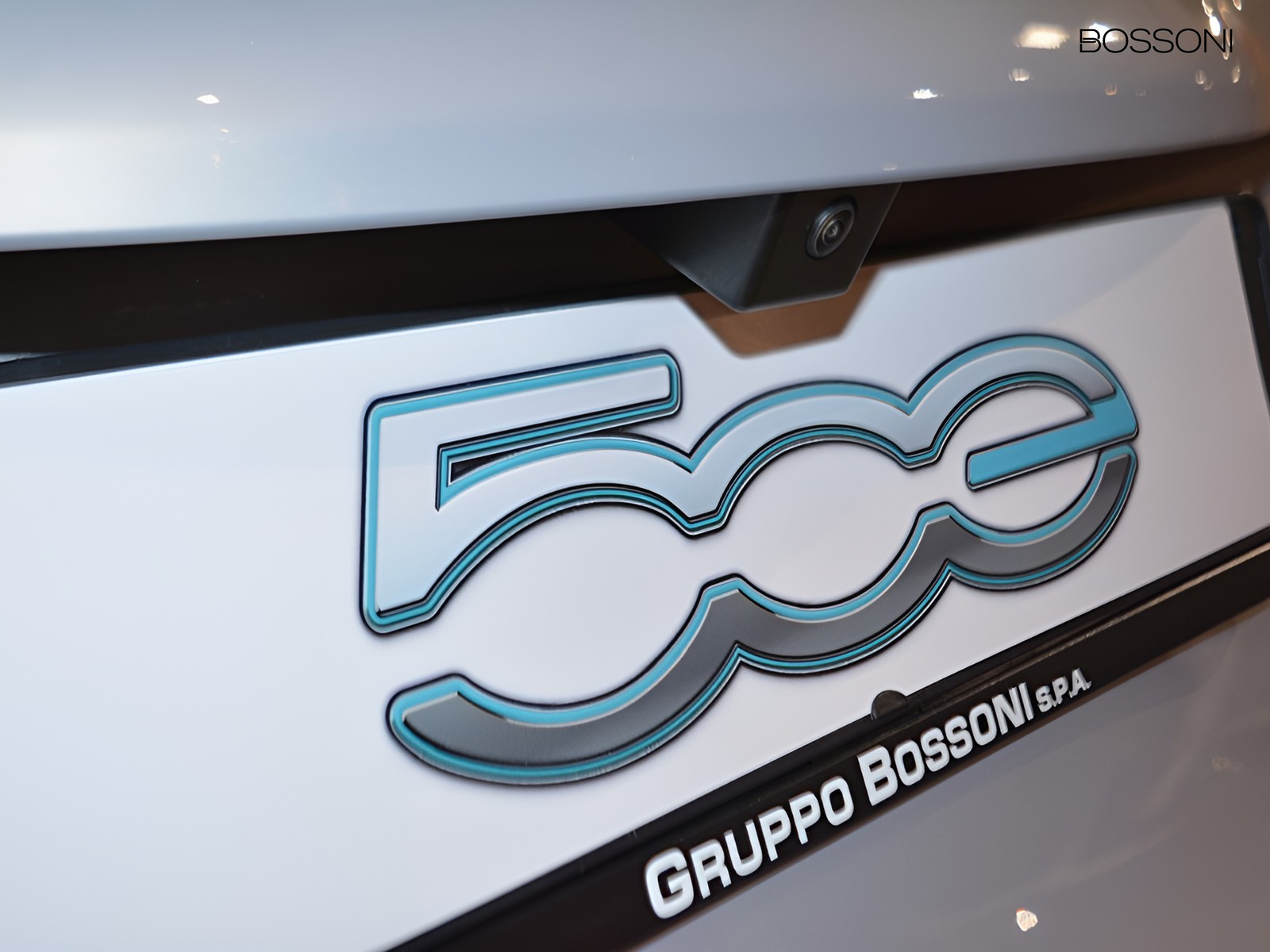 22 - Fiat 500 500e 42 kwh entry pack tech