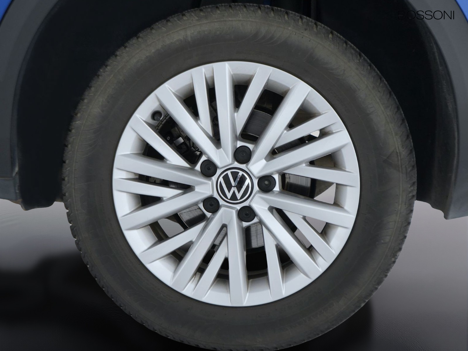 12 - Volkswagen T-Roc 1.0 tsi 110cv life