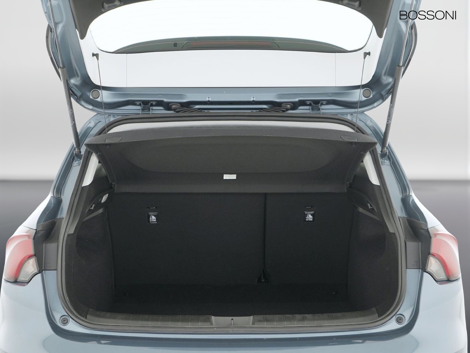 10 - Fiat Tipo 5 porte 1.5 t4 hybrid 130cv dct