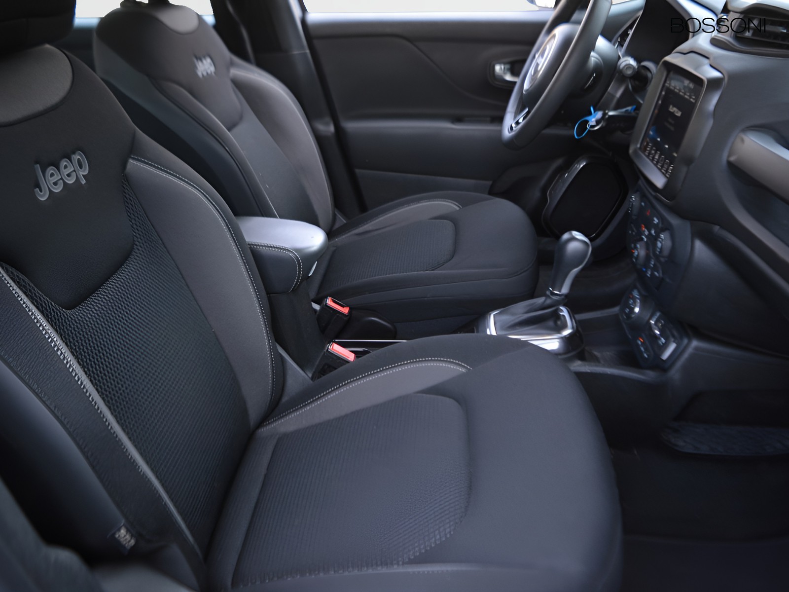 5 - Jeep Renegade 1.3 t4 phev limited 4xe at6