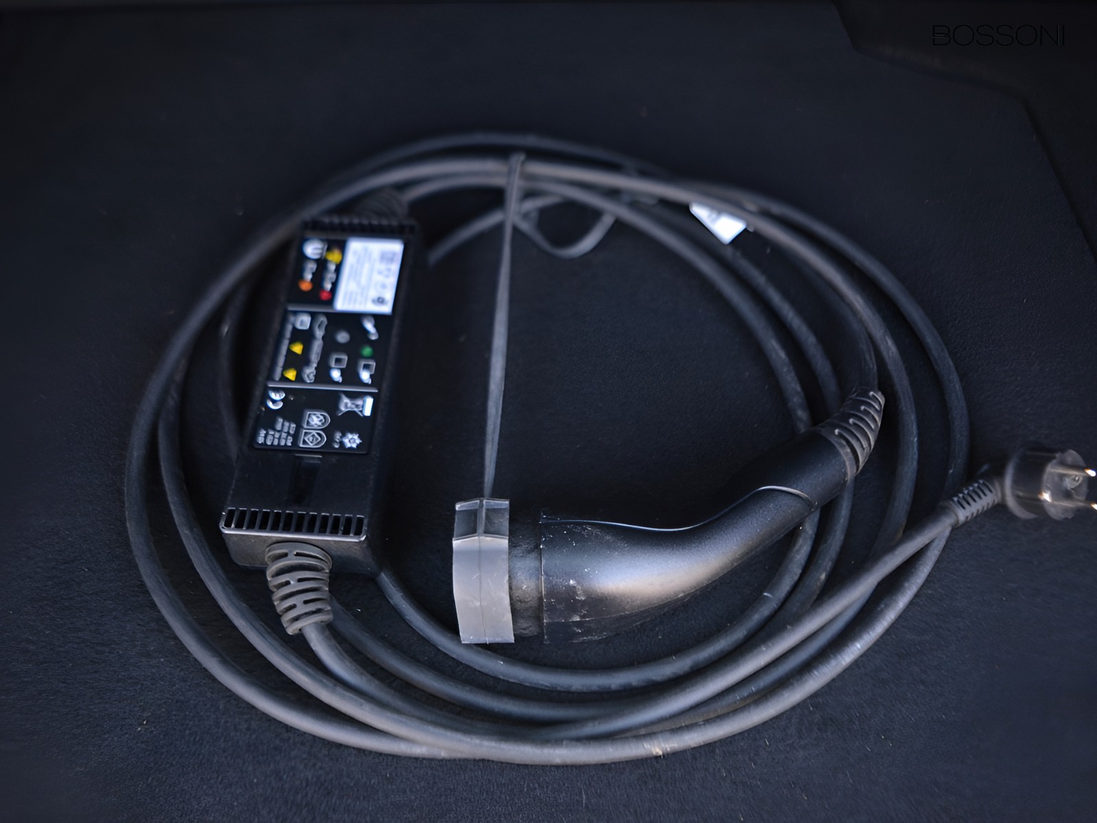 14 - Jeep Renegade 1.3 t4 phev limited 4xe at6