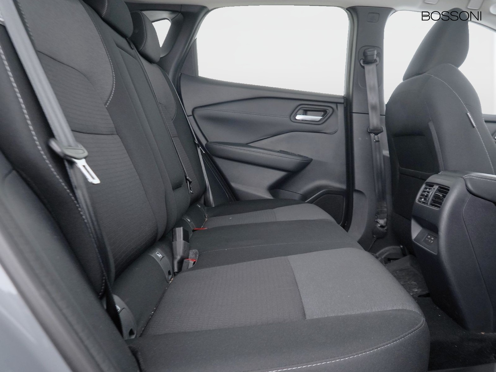 9 - Nissan Qashqai 1.5 e-power n-connecta 2wd e-shifter