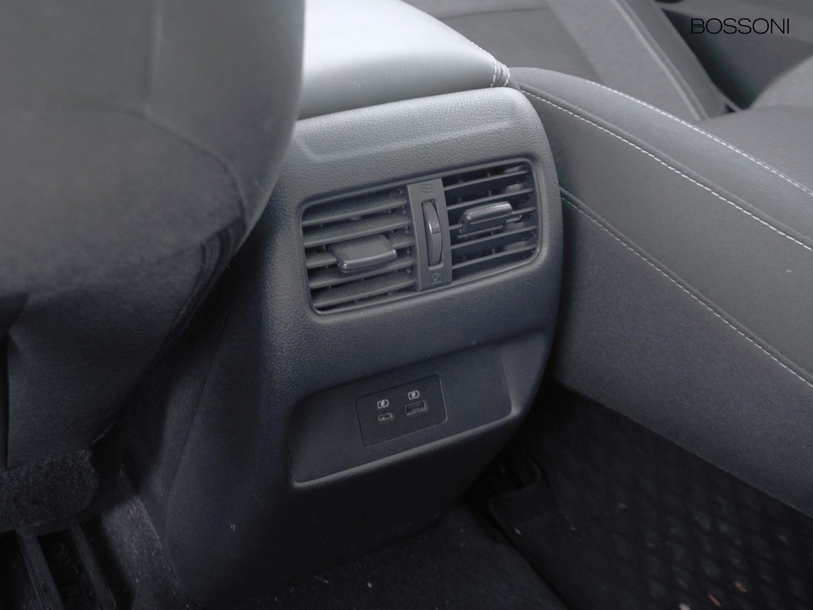 28 - Nissan Qashqai 1.5 e-power n-connecta 2wd e-shifter