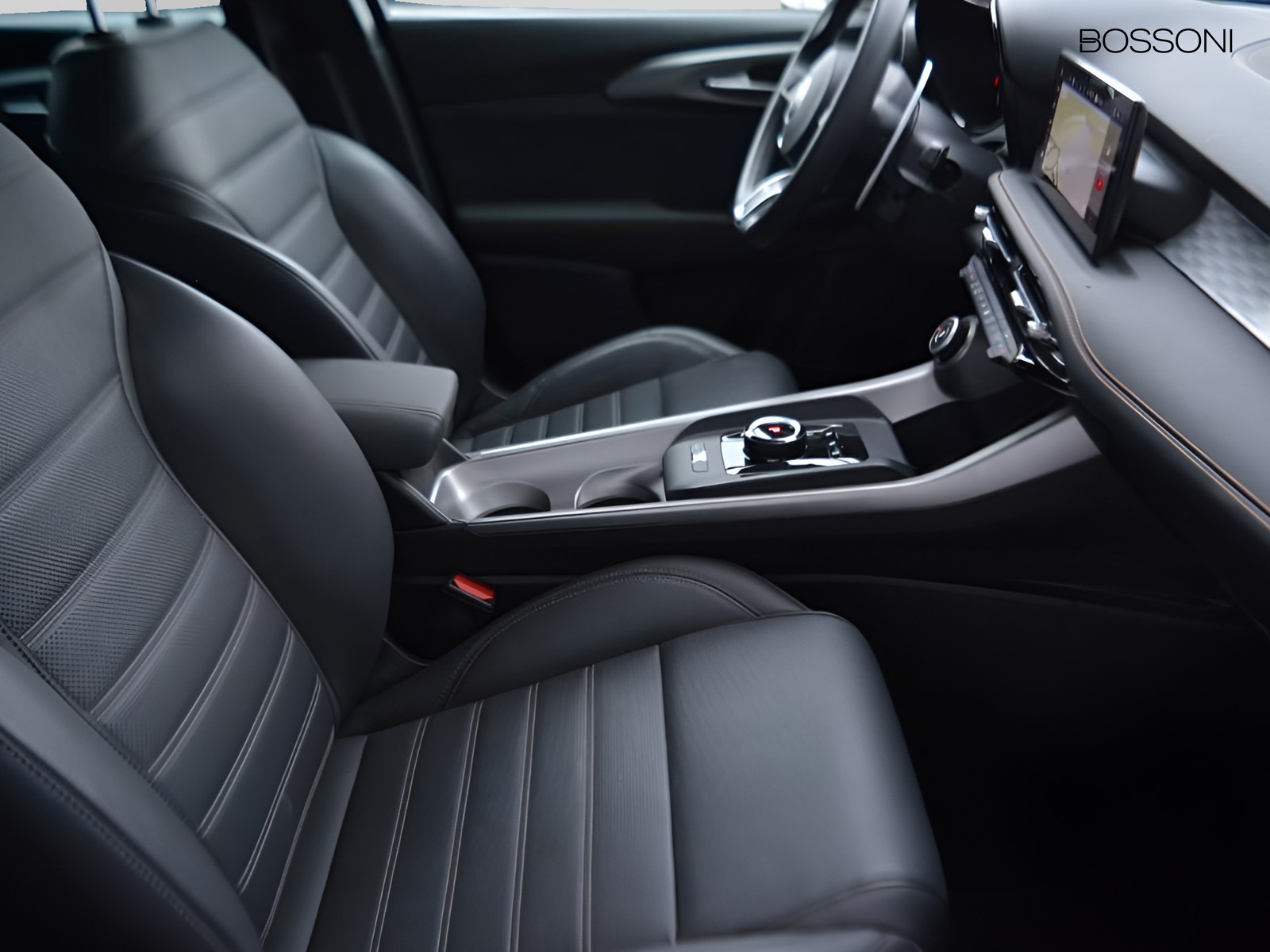 5 - Alfa Romeo Tonale 1.5 hybrid 160cv veloce tct7