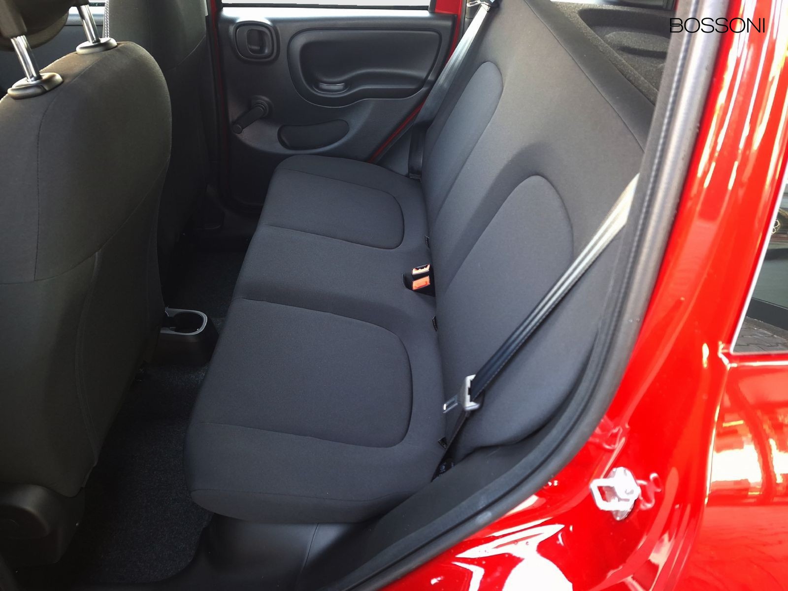 12 - Fiat Pandina 1.0 firefly hybrid 65cv icon s&s