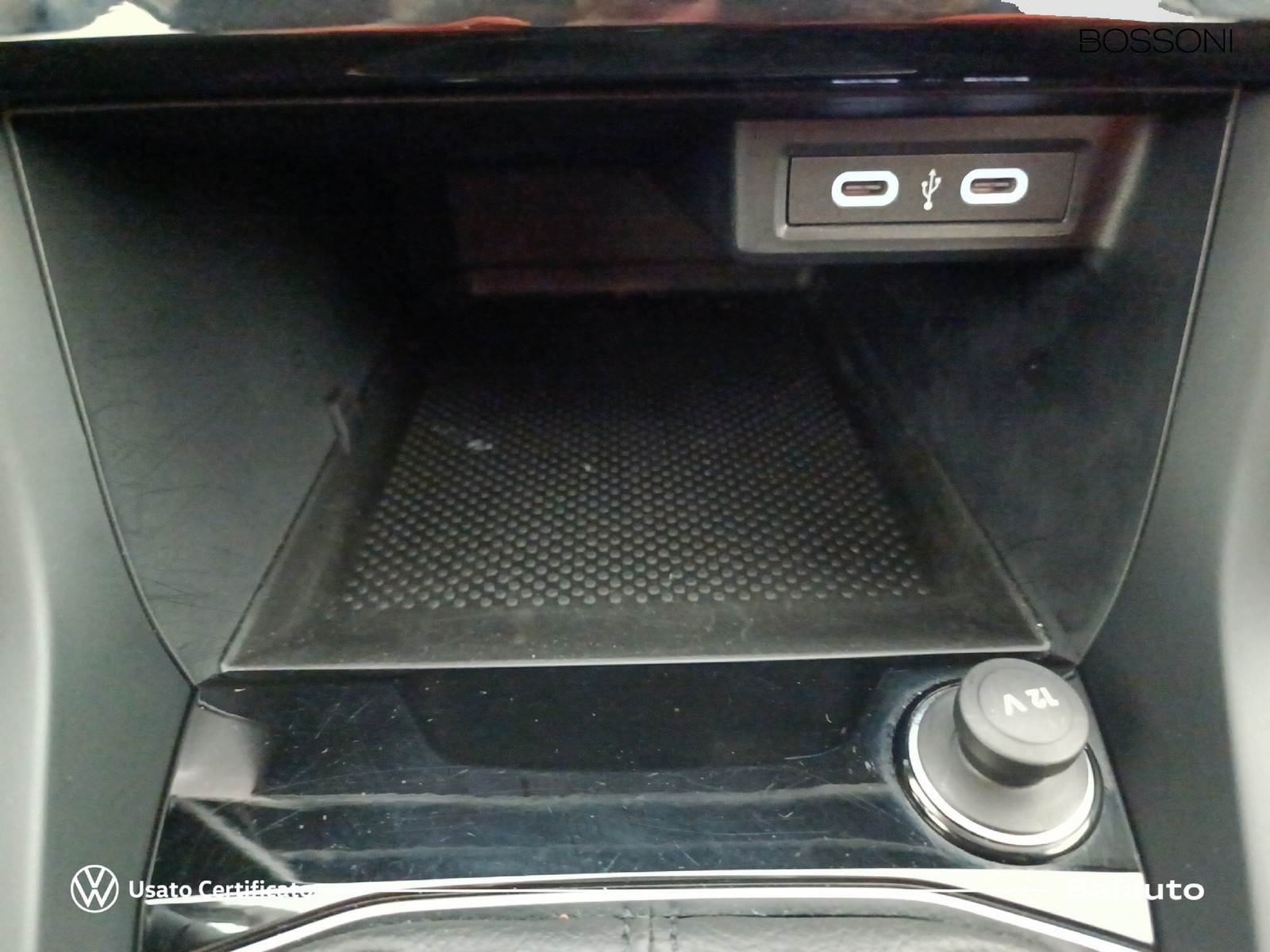 12 - Volkswagen T-Cross 1.0 tsi 95cv style