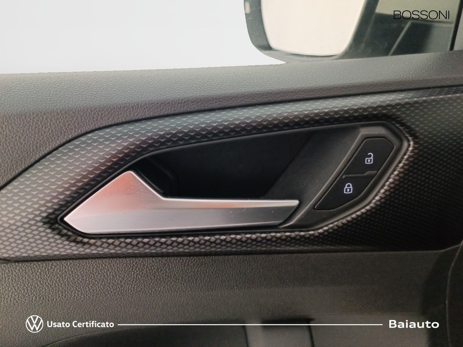 18 - Volkswagen T-Cross 1.0 tsi 95cv style