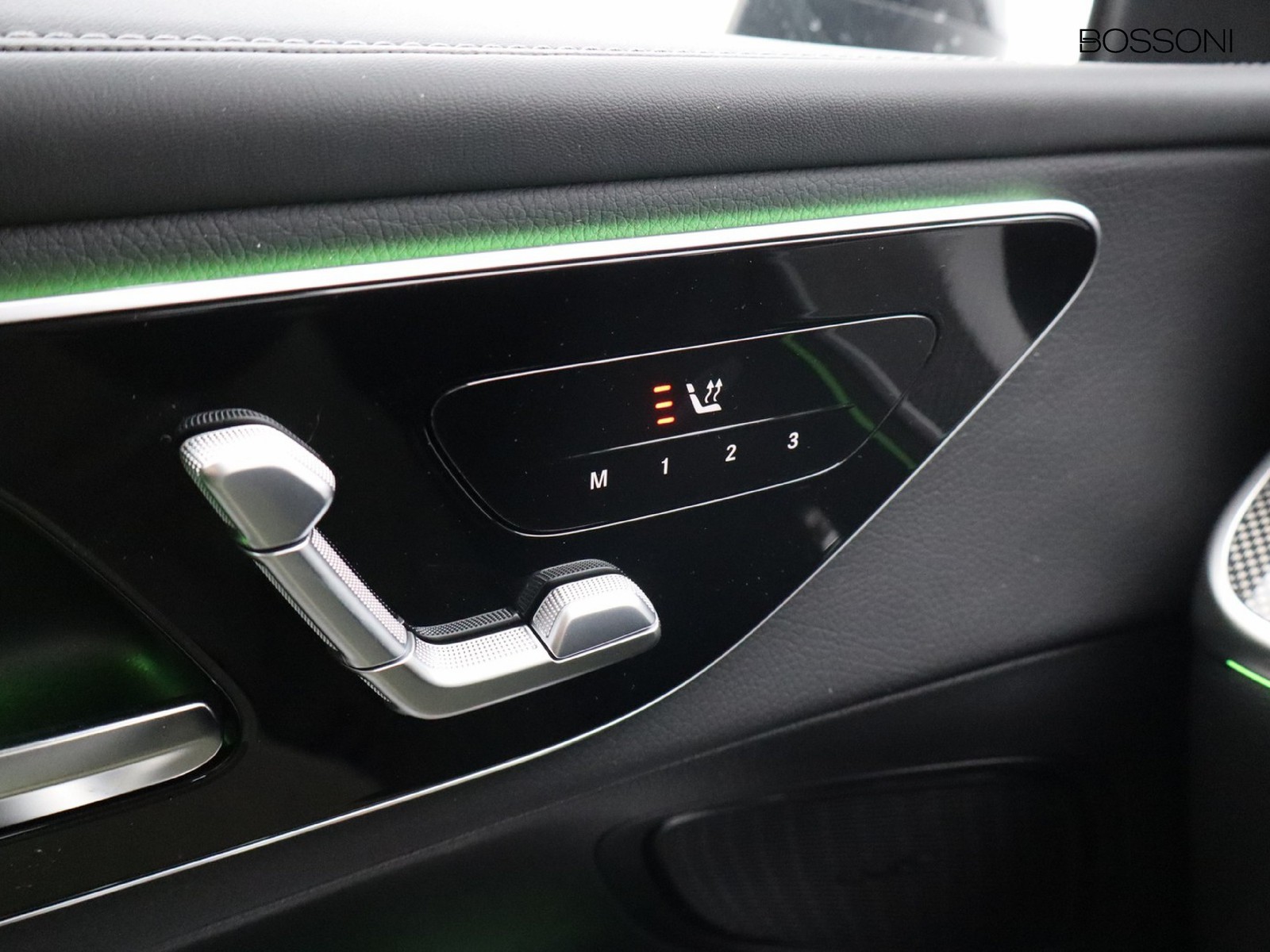 15 - Mercedes GLC suv 300 de plug in hybrid amg line advanced plus 4matic 9g-tronic