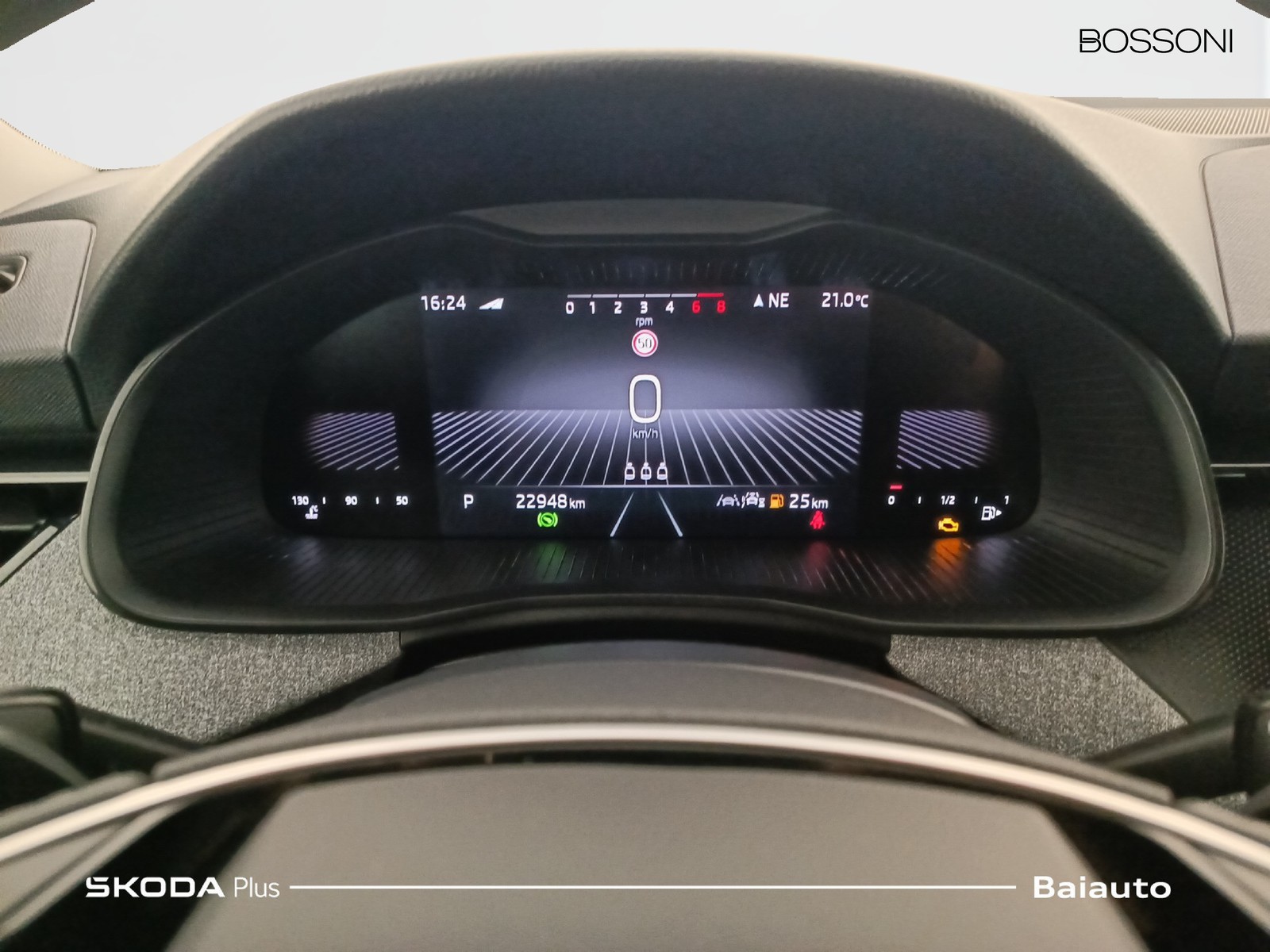 9 - Skoda Kamiq 1.0 tsi 115cv black dots dsg