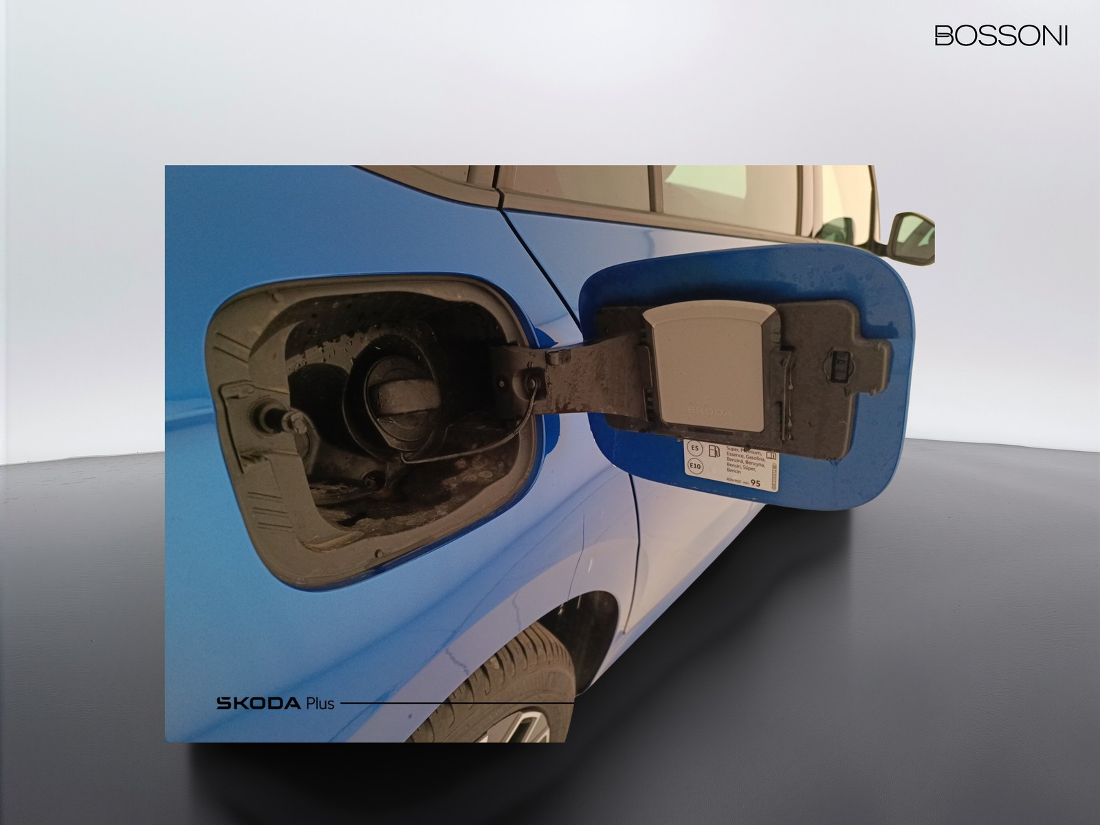 33 - Skoda Kamiq 1.0 tsi 115cv black dots dsg