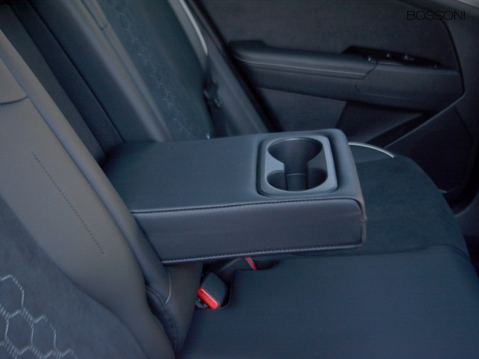 6 - Kia Sportage 1.6 t-gdi phev 245cv gt-line sunroof pack awd at6