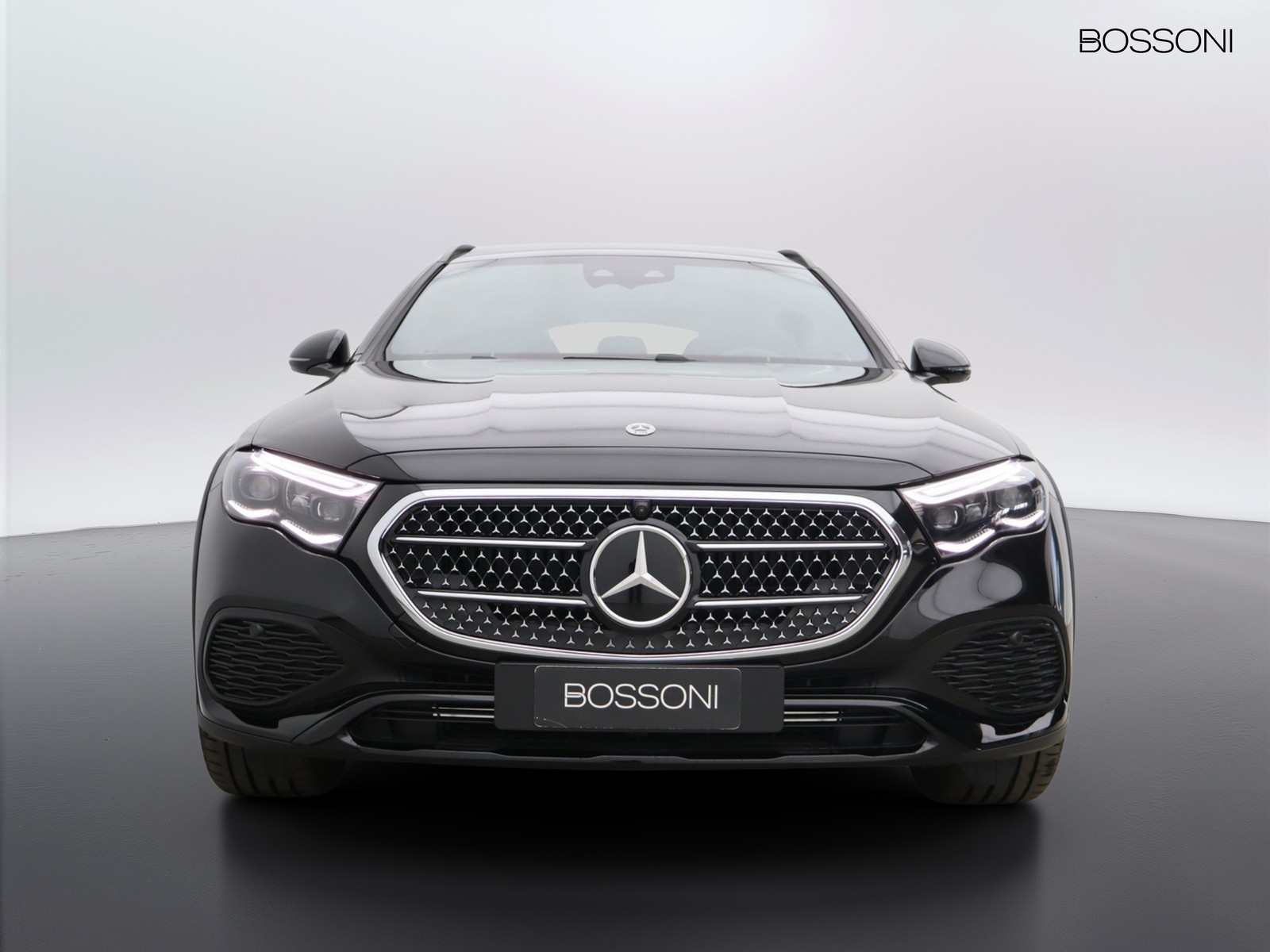 2 - Mercedes Classe E station wagon all-terrain 450 d premium plus 4matic 9g-tronic