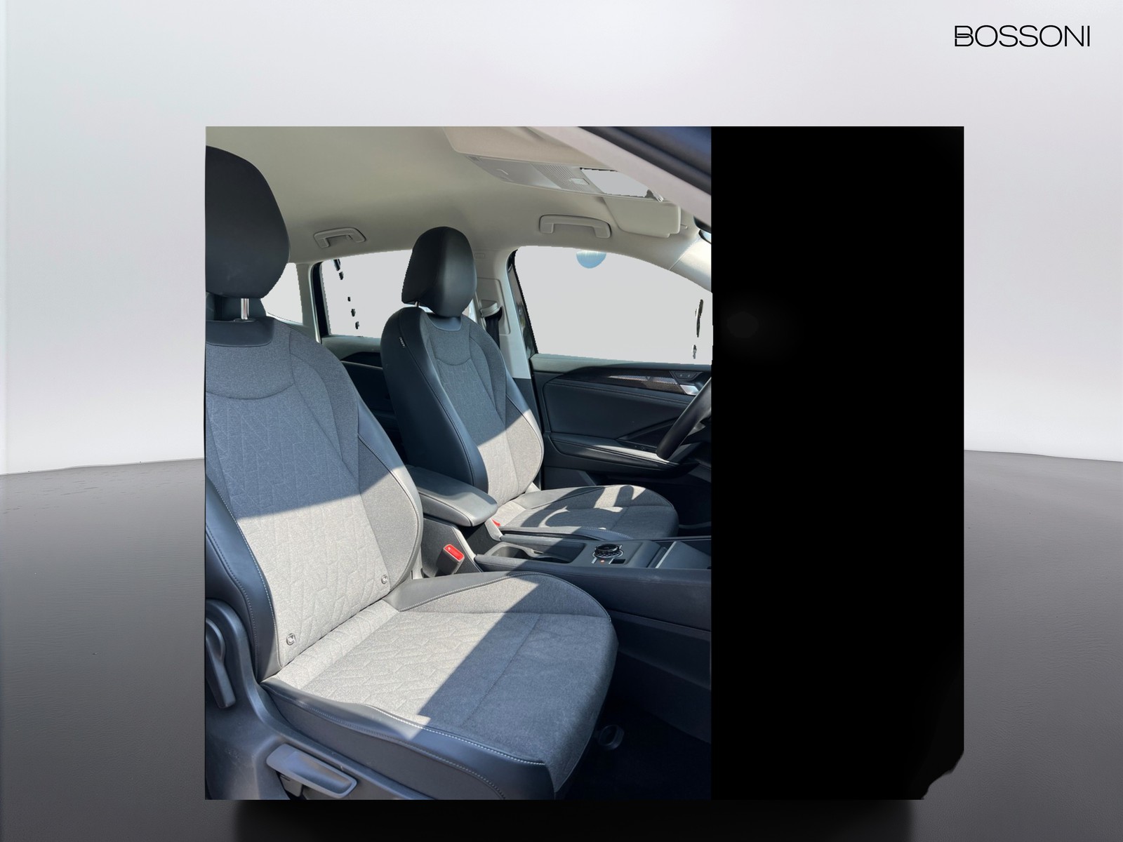 11 - Volkswagen Tiguan 2.0 tdi scr 150cv life dsg