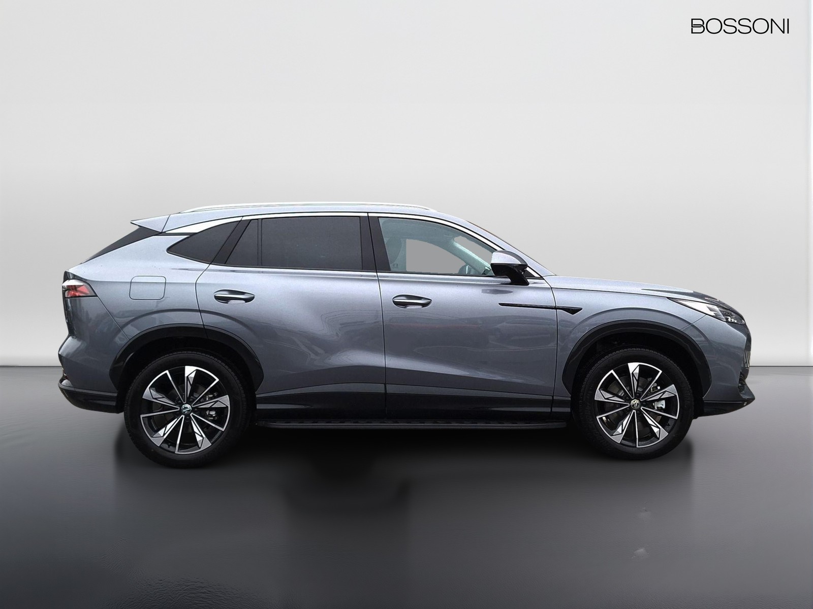 4 - Mg HS 1.5 phev luxury auto