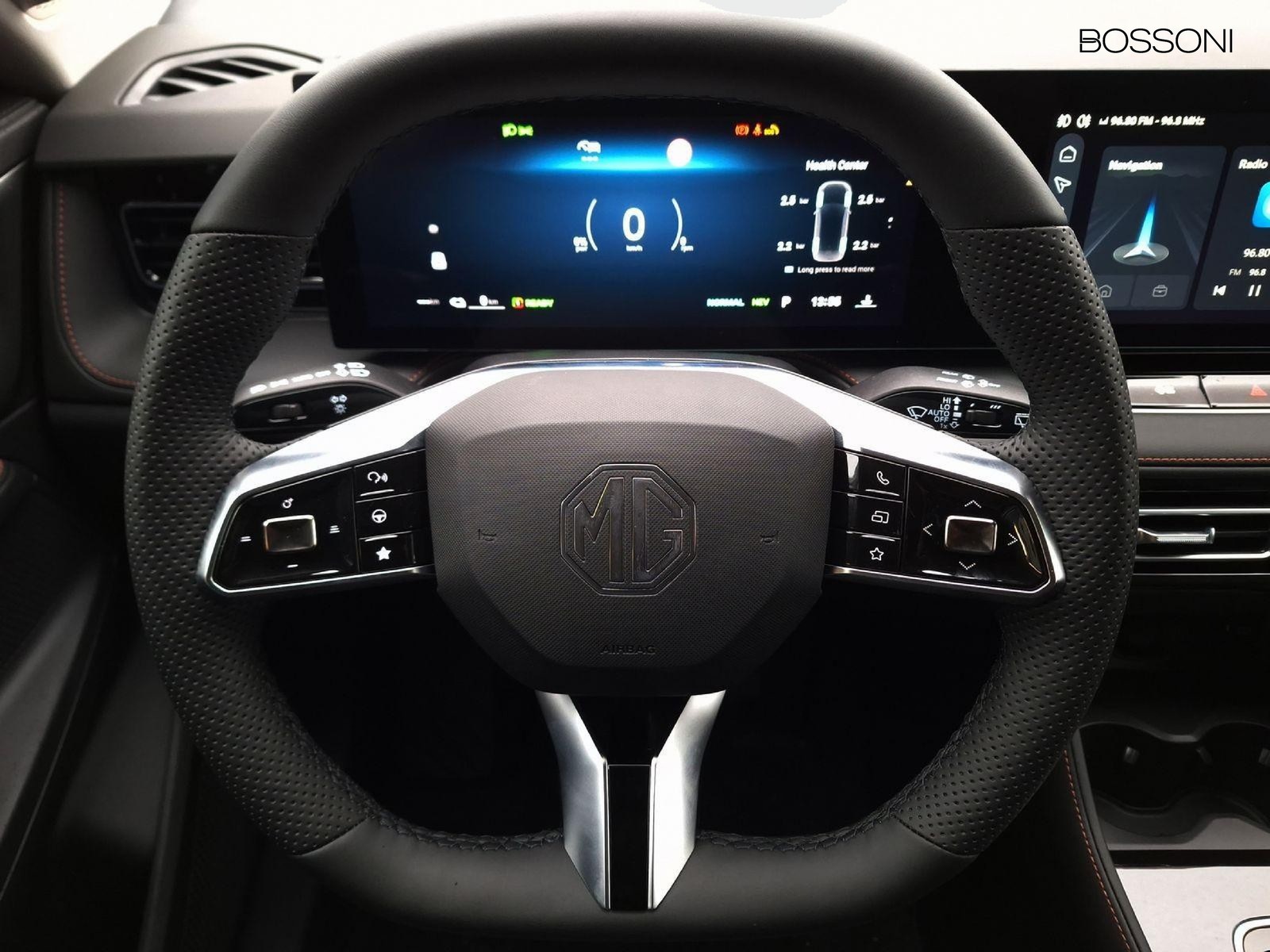 9 - Mg HS 1.5 phev luxury auto